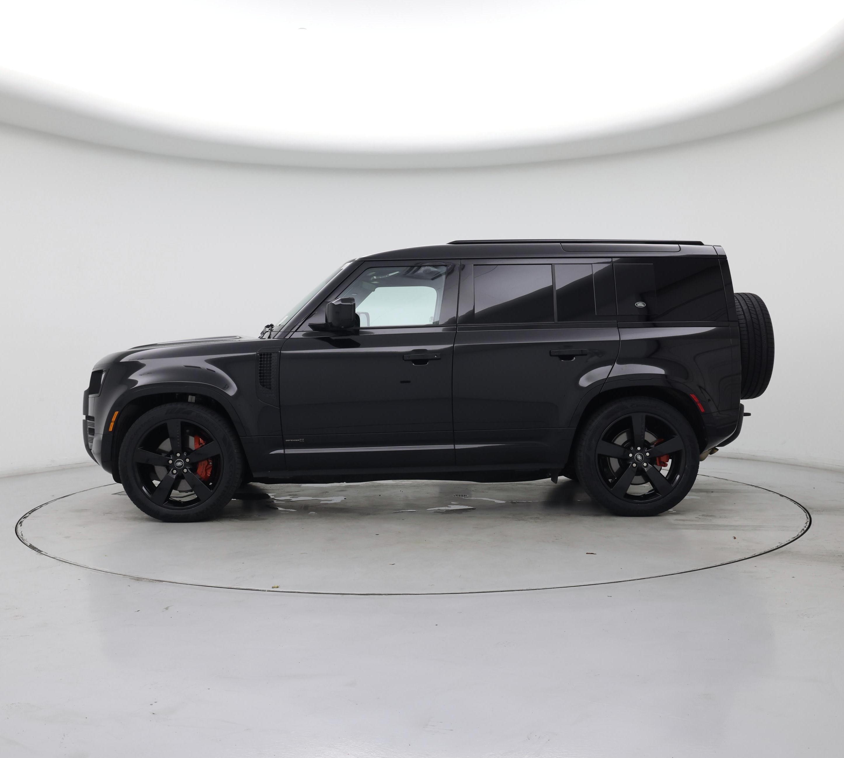 Thumbnail: 2024 Land Rover Defender - 3