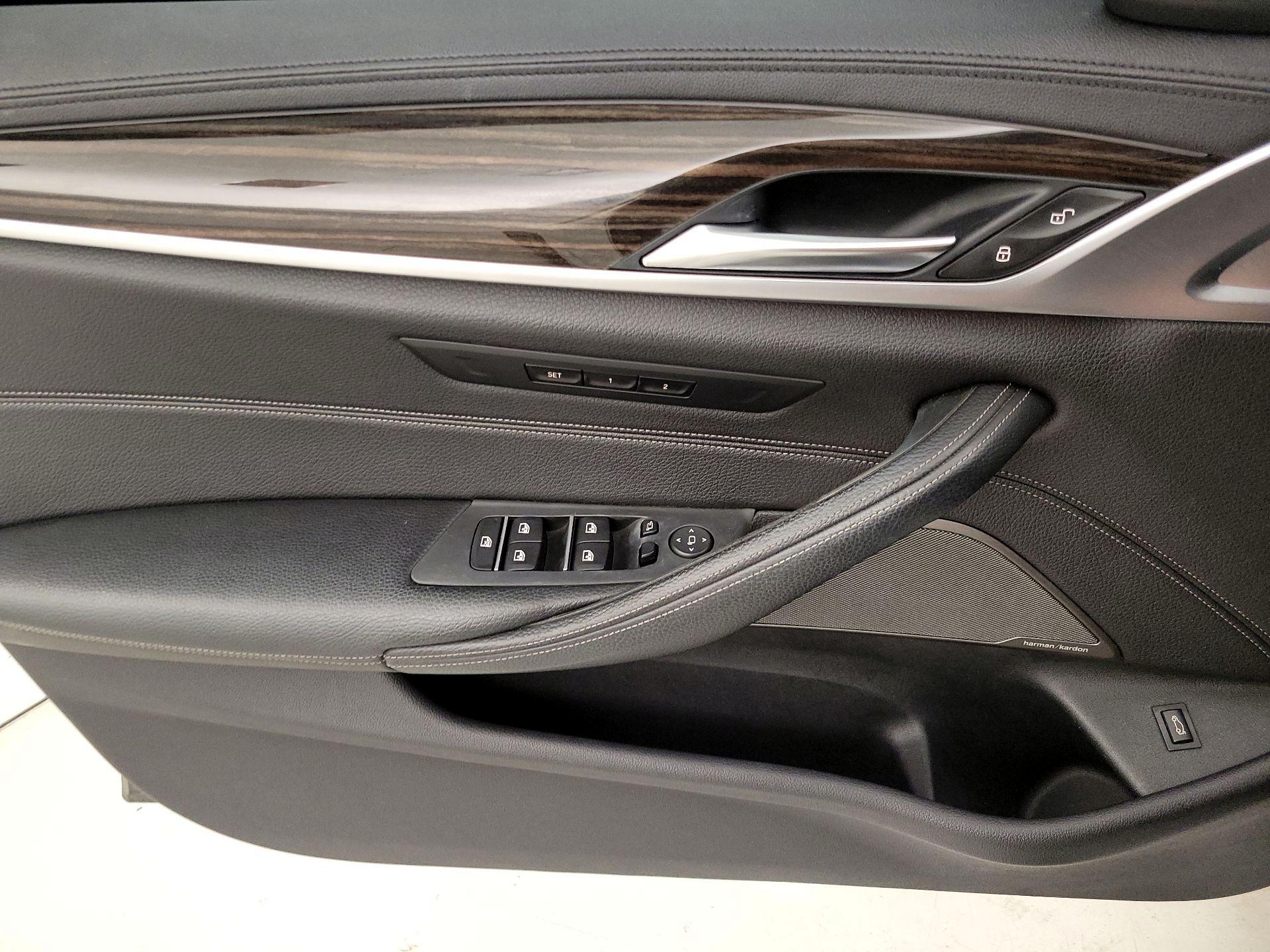 Thumbnail: 2017 BMW 5 Series - 12