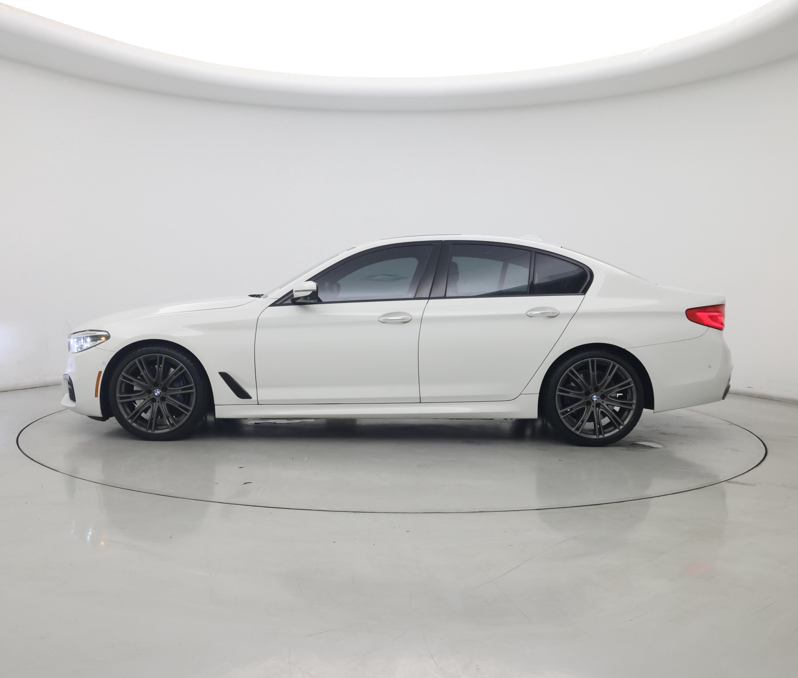 Thumbnail: 2017 BMW 5 Series - 3
