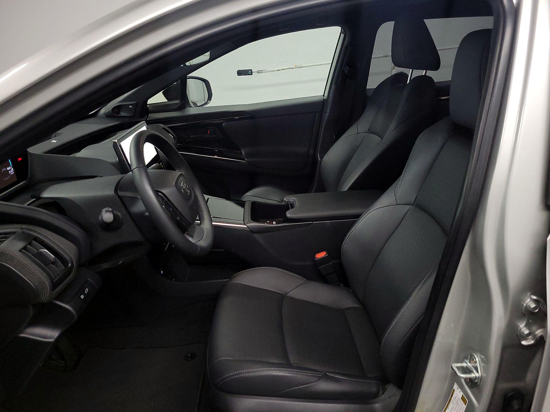 Thumbnail: 2023 Toyota bZ4X - 11