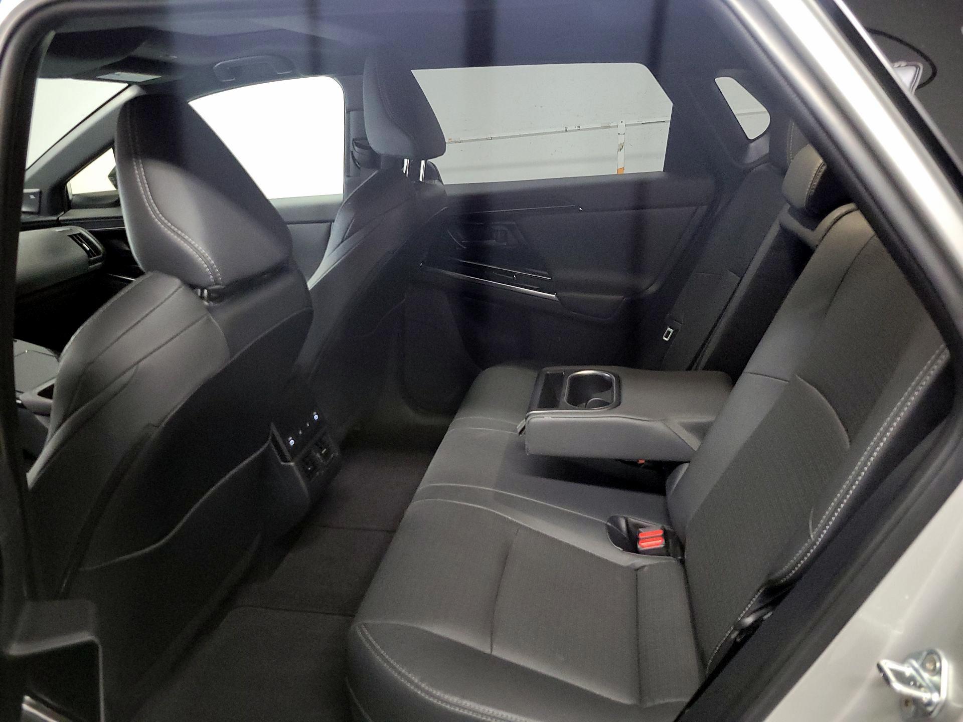 Thumbnail: 2023 Toyota bZ4X - 17