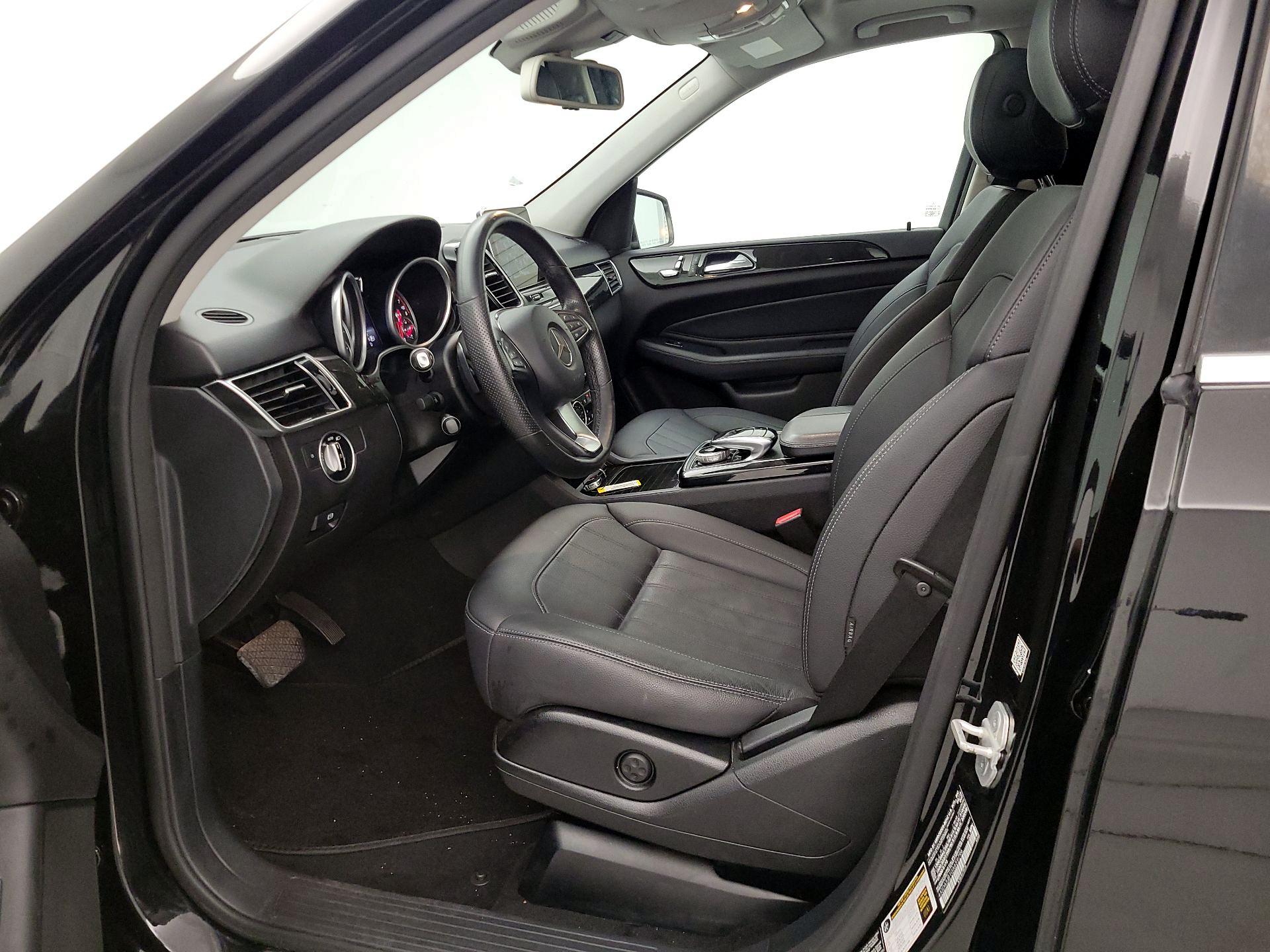 Thumbnail: 2016 Mercedes-Benz GLE - 11