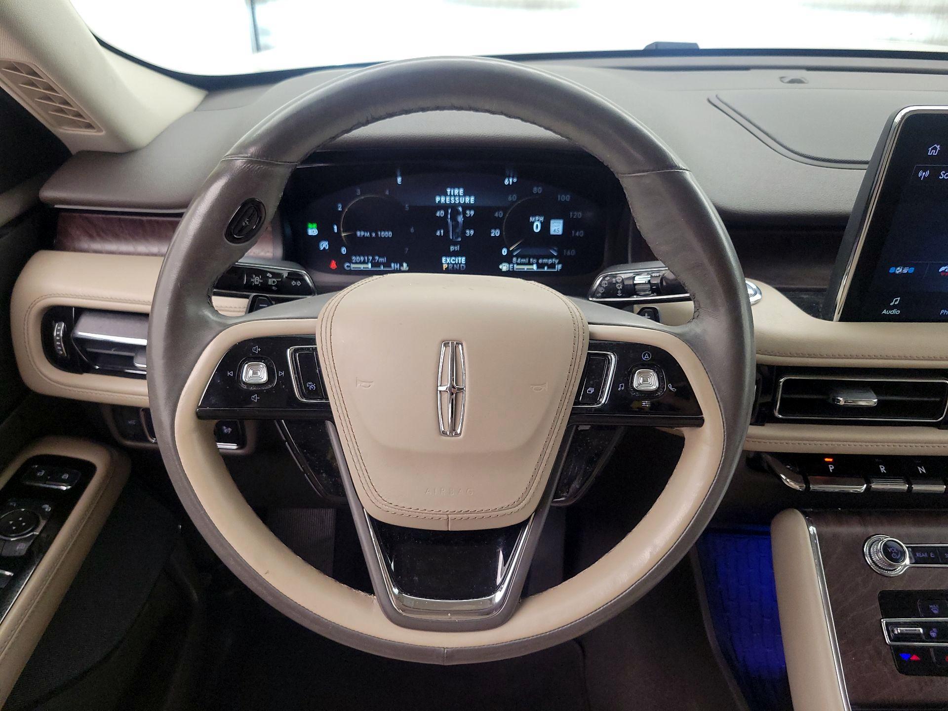 Thumbnail: 2022 Lincoln Aviator - 10