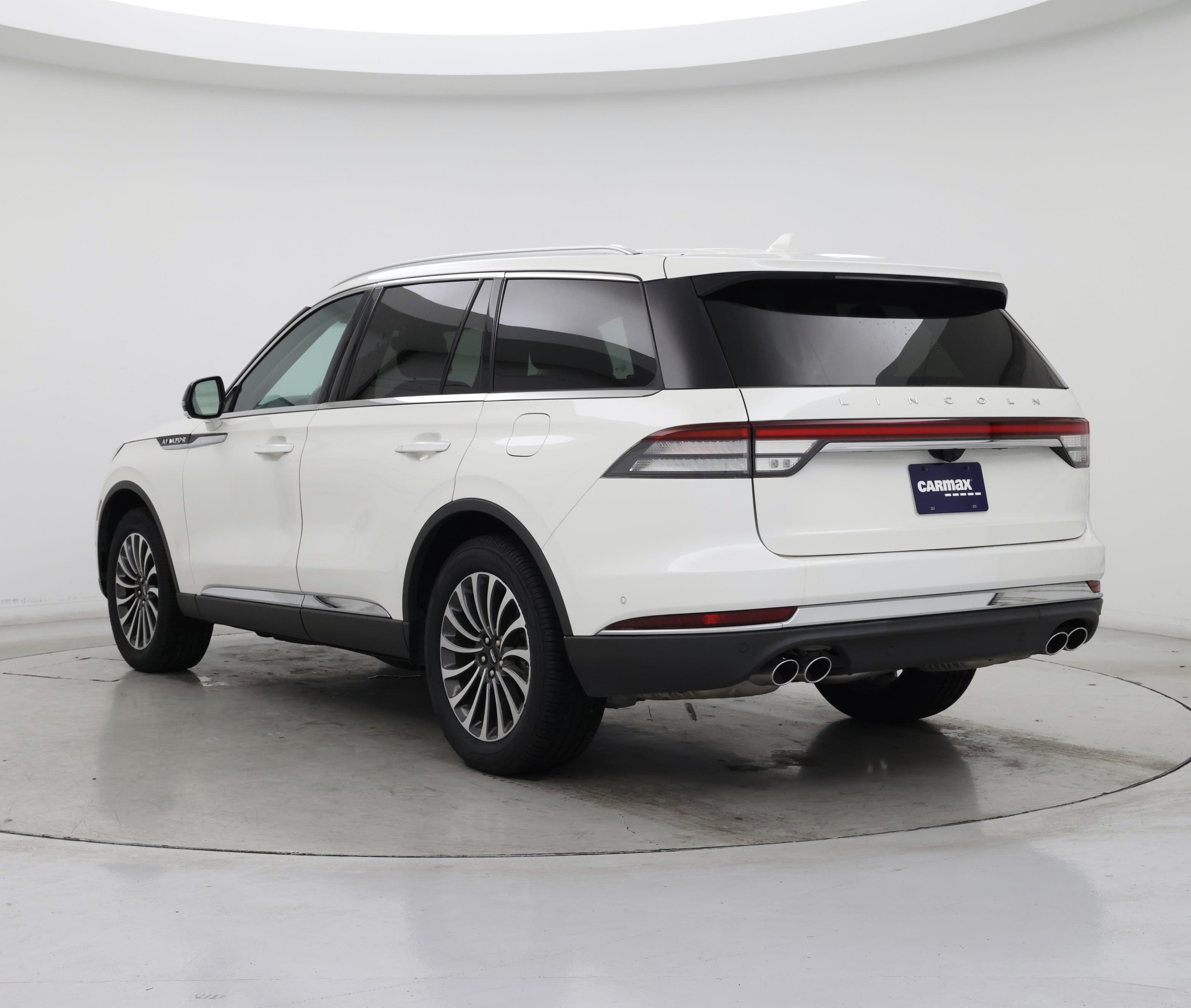 Thumbnail: 2022 Lincoln Aviator - 2