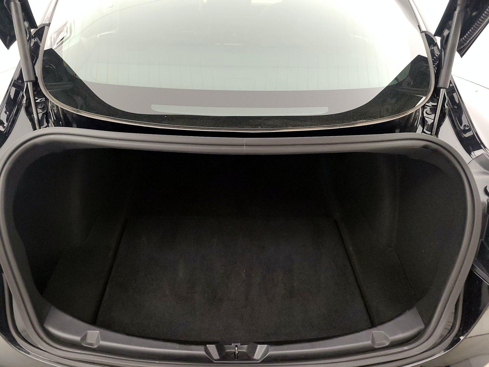 Thumbnail: 2019 Tesla Model 3 - 20