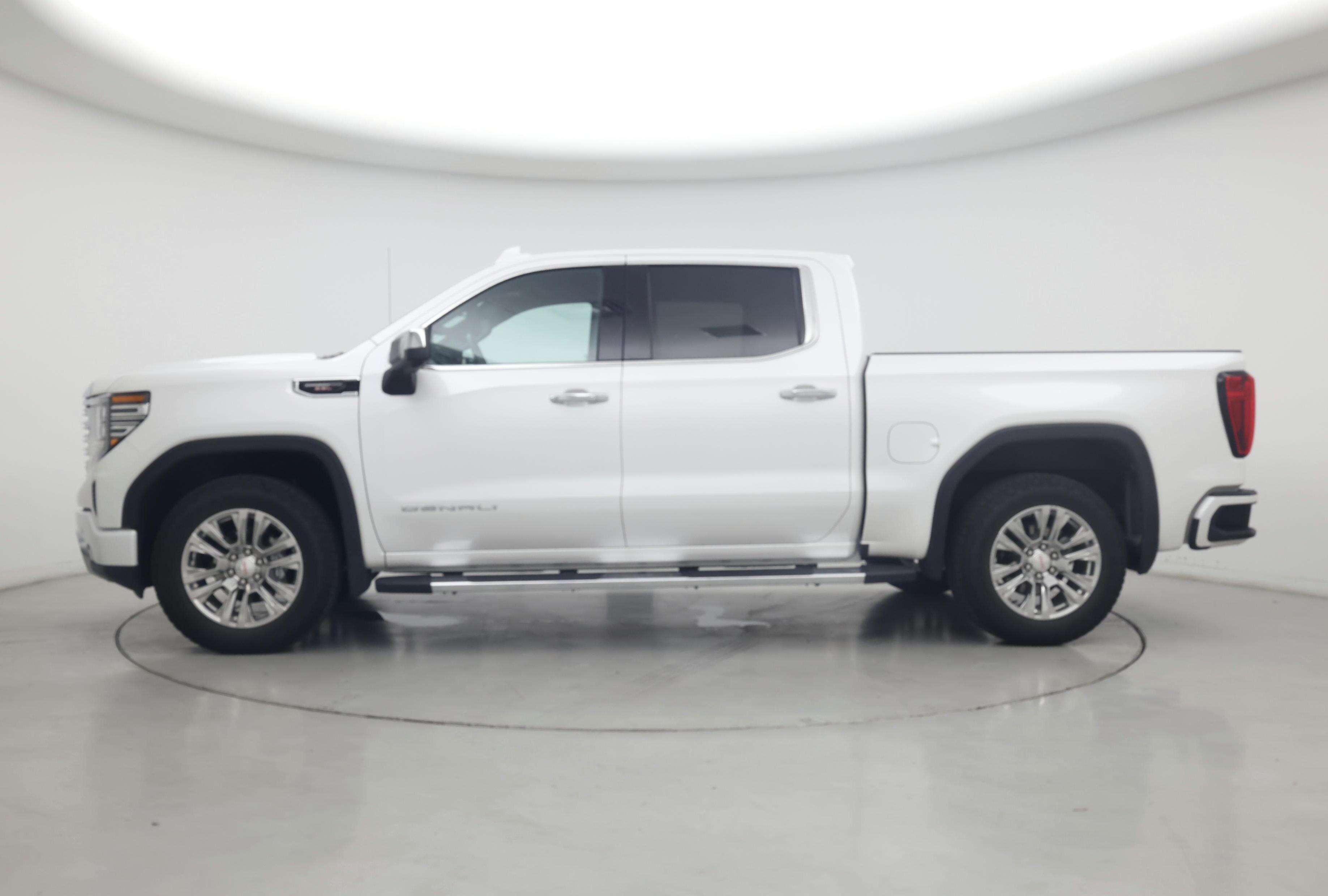 Thumbnail: 2023 GMC Sierra 1500 - 3
