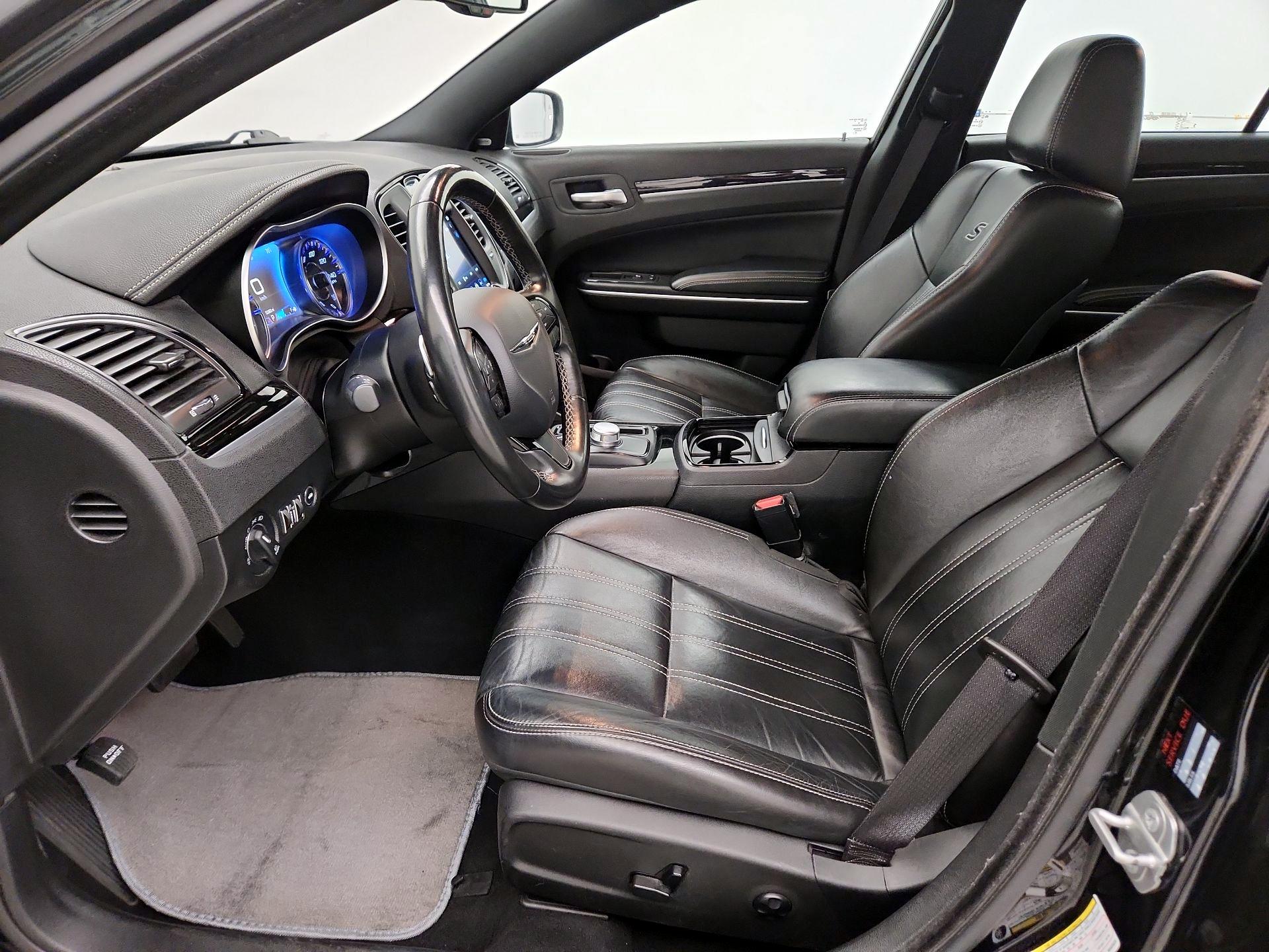 Thumbnail: 2021 Chrysler 300 - 11