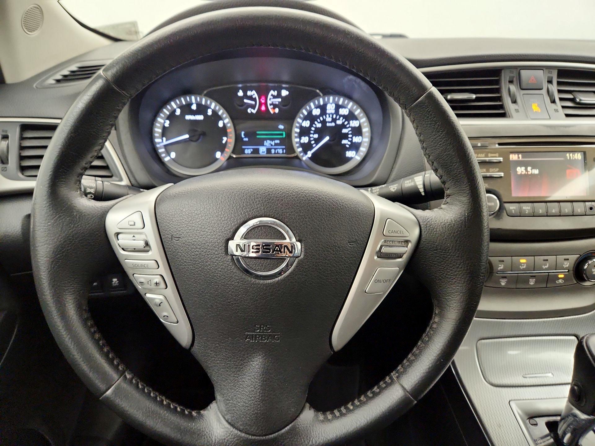 Thumbnail: 2014 Nissan Sentra - 10