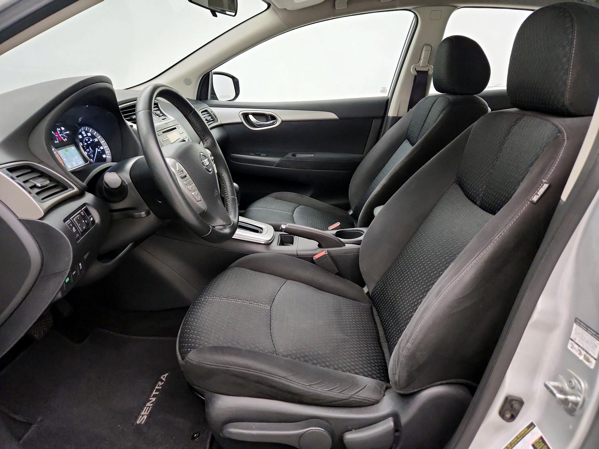 Thumbnail: 2014 Nissan Sentra - 11