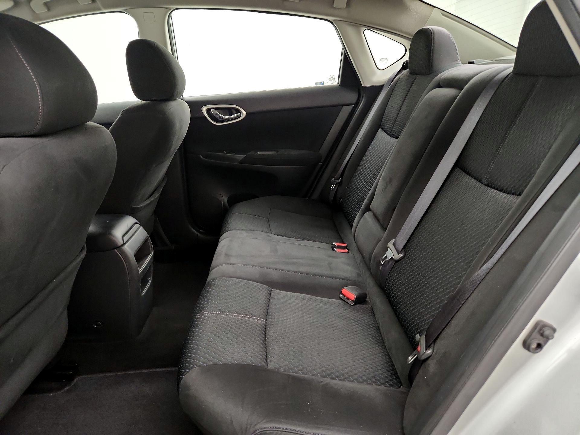 Thumbnail: 2014 Nissan Sentra - 17