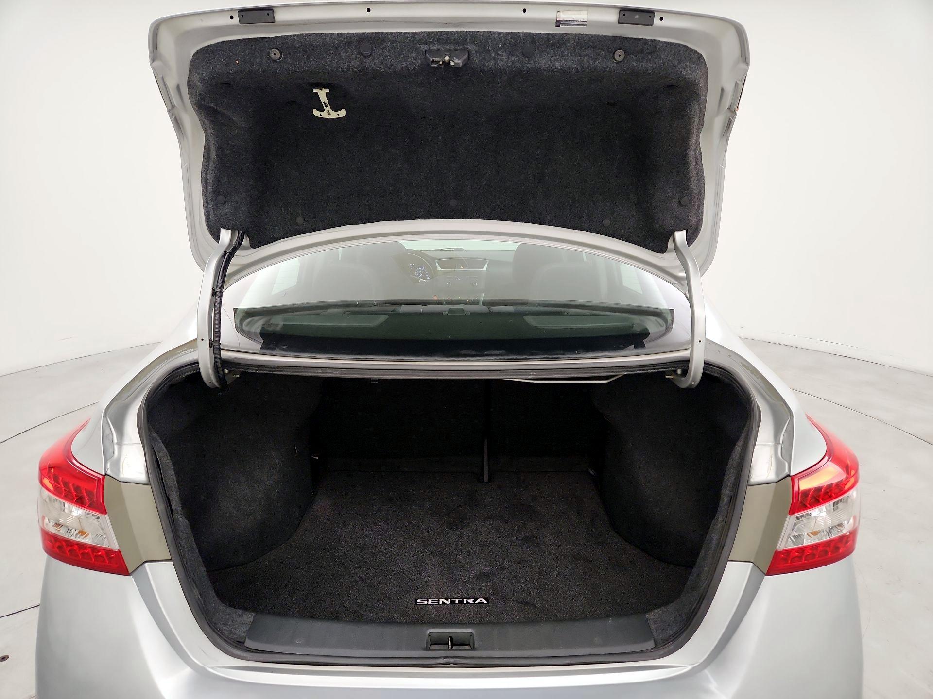 Thumbnail: 2014 Nissan Sentra - 18