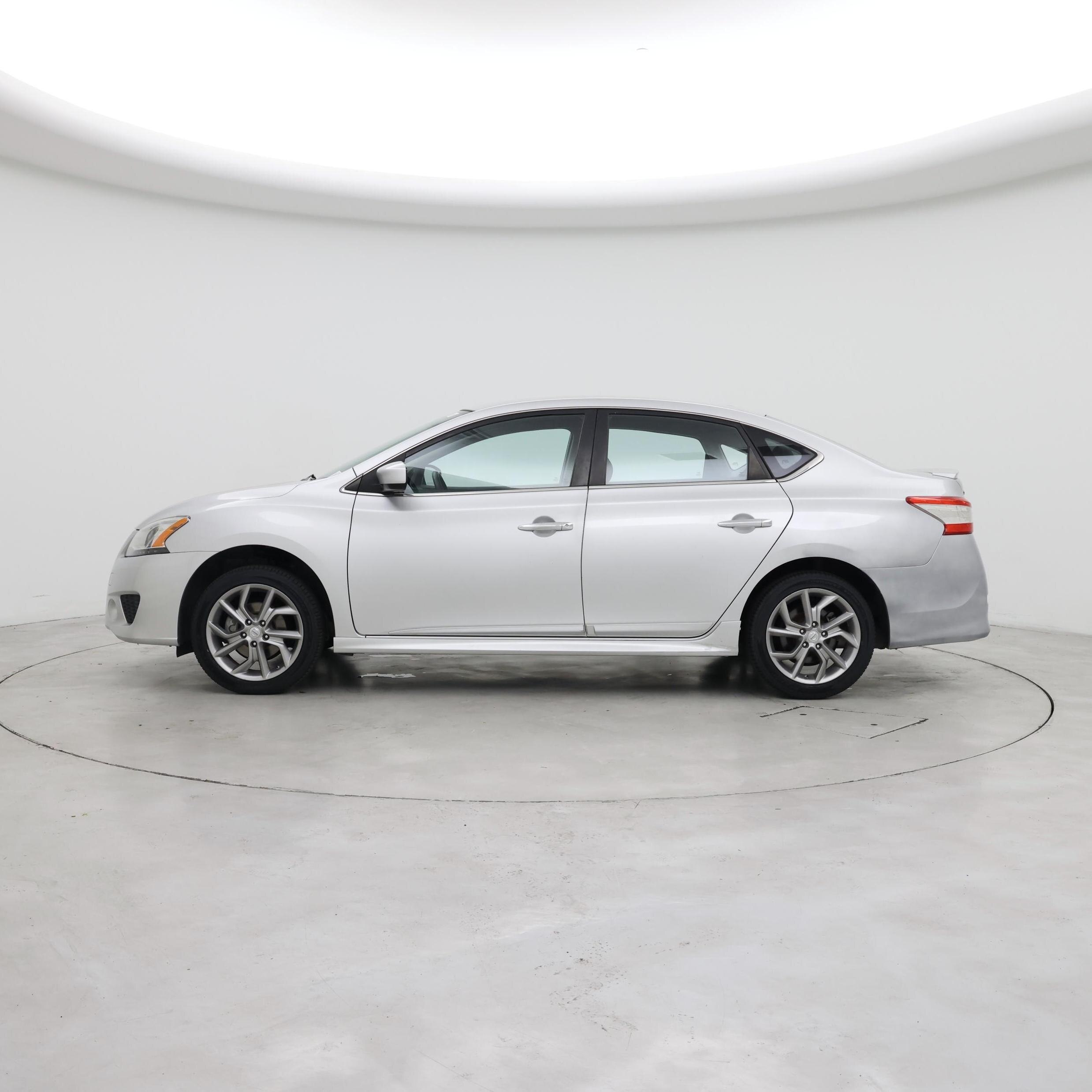 Thumbnail: 2014 Nissan Sentra - 3