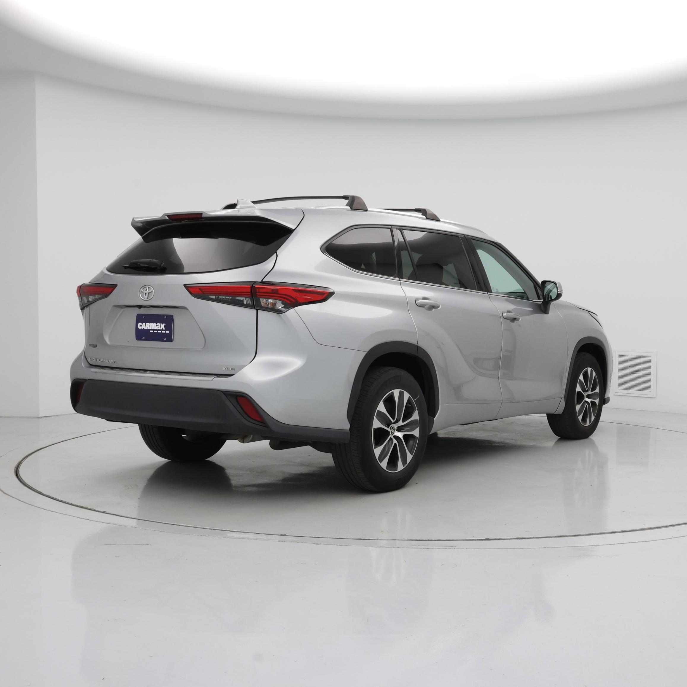 Thumbnail: 2020 Toyota Highlander - 8