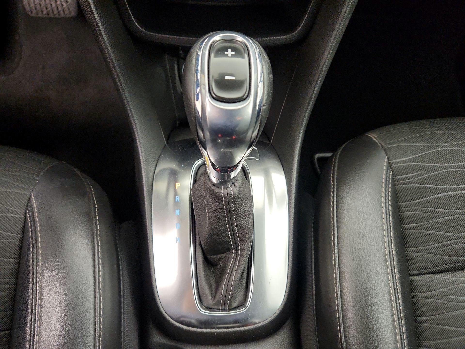 Thumbnail: 2016 Buick Encore - 16