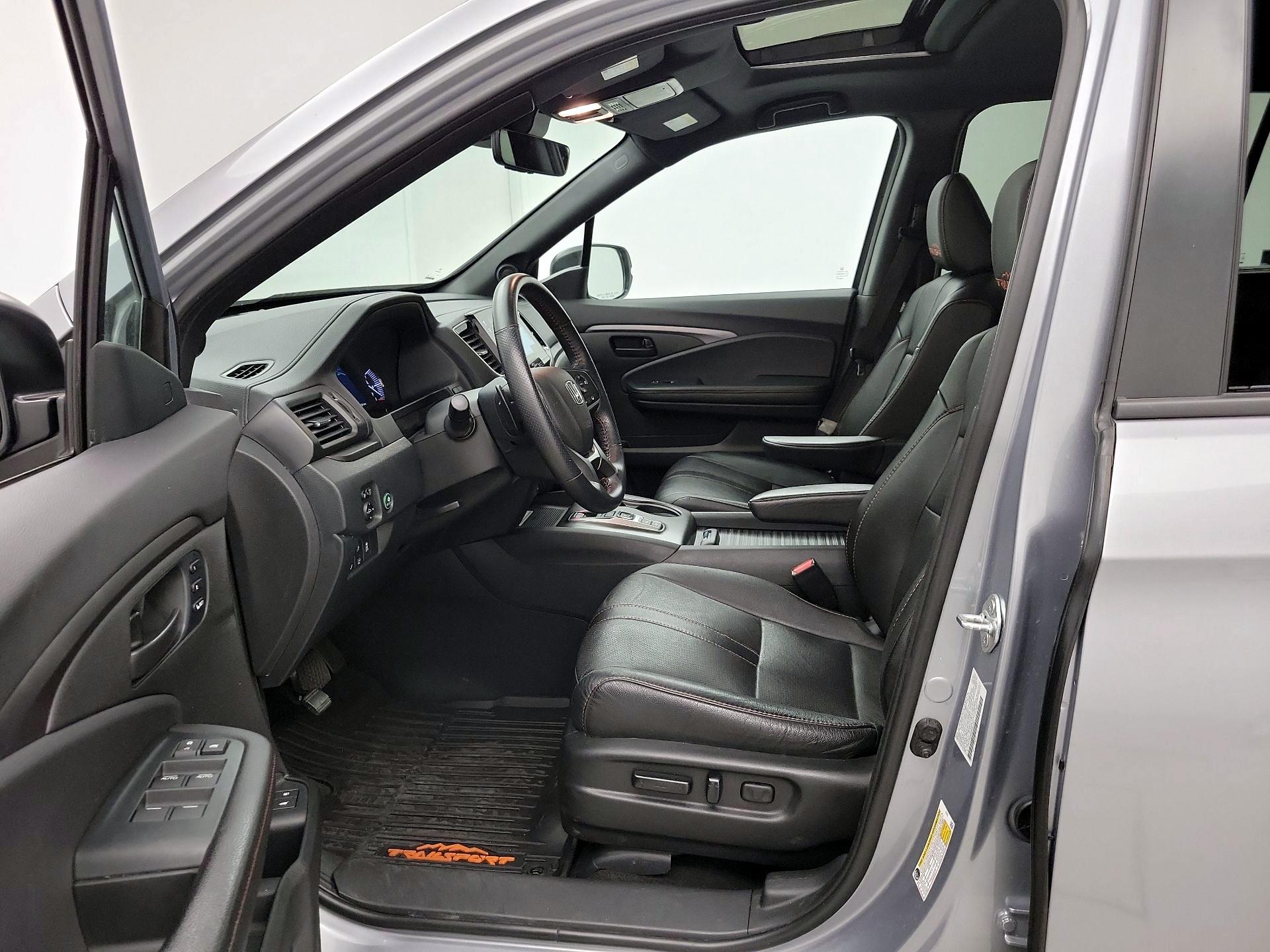 Thumbnail: 2023 Honda Passport - 11