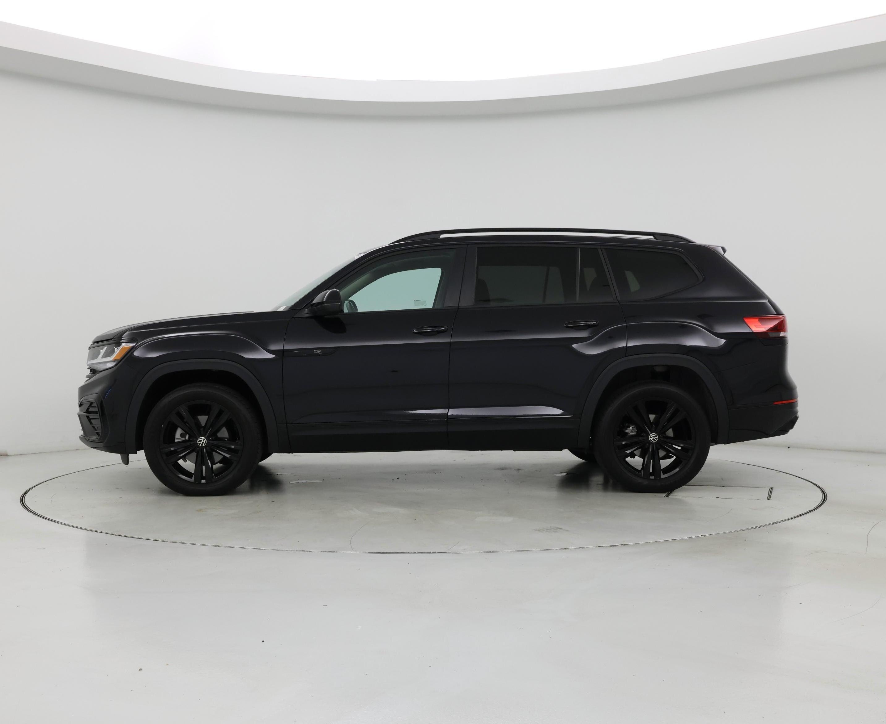 Thumbnail: 2023 Volkswagen Atlas - 3