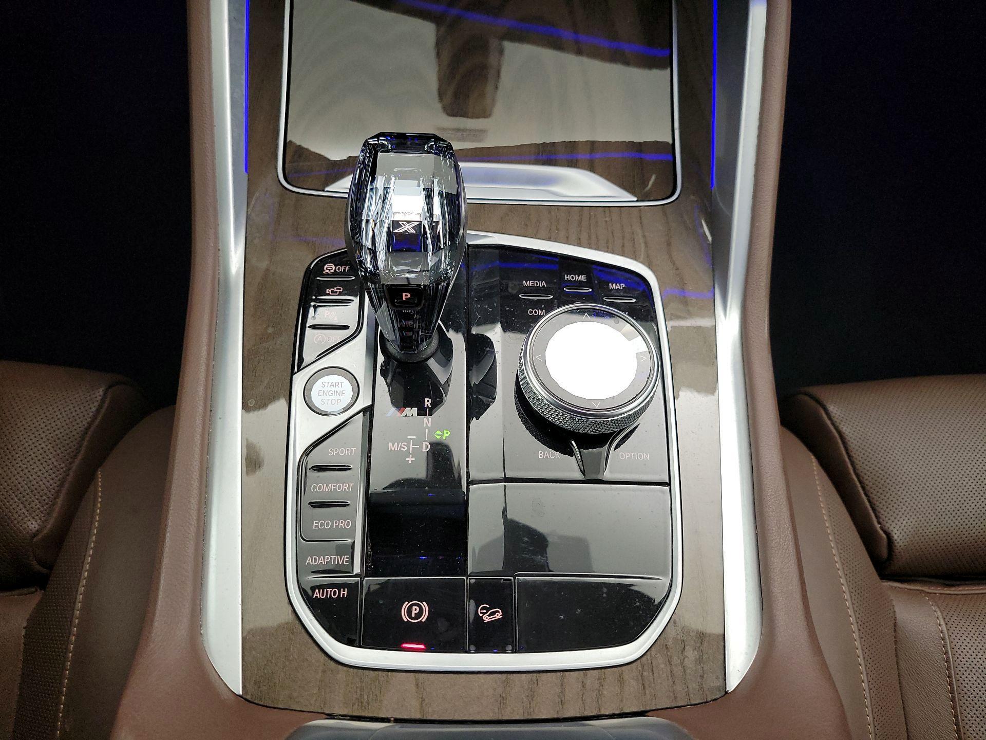 Thumbnail: 2021 BMW X6 - 18