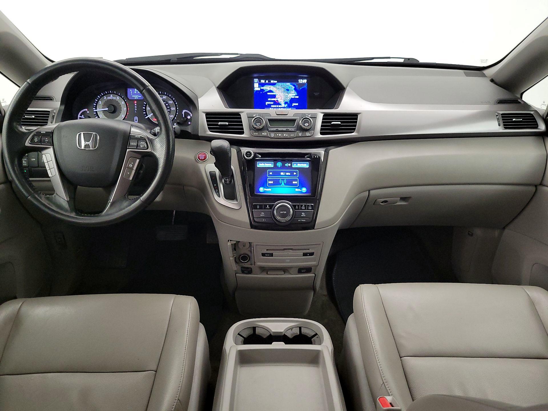 Thumbnail: 2015 Honda Odyssey - 9