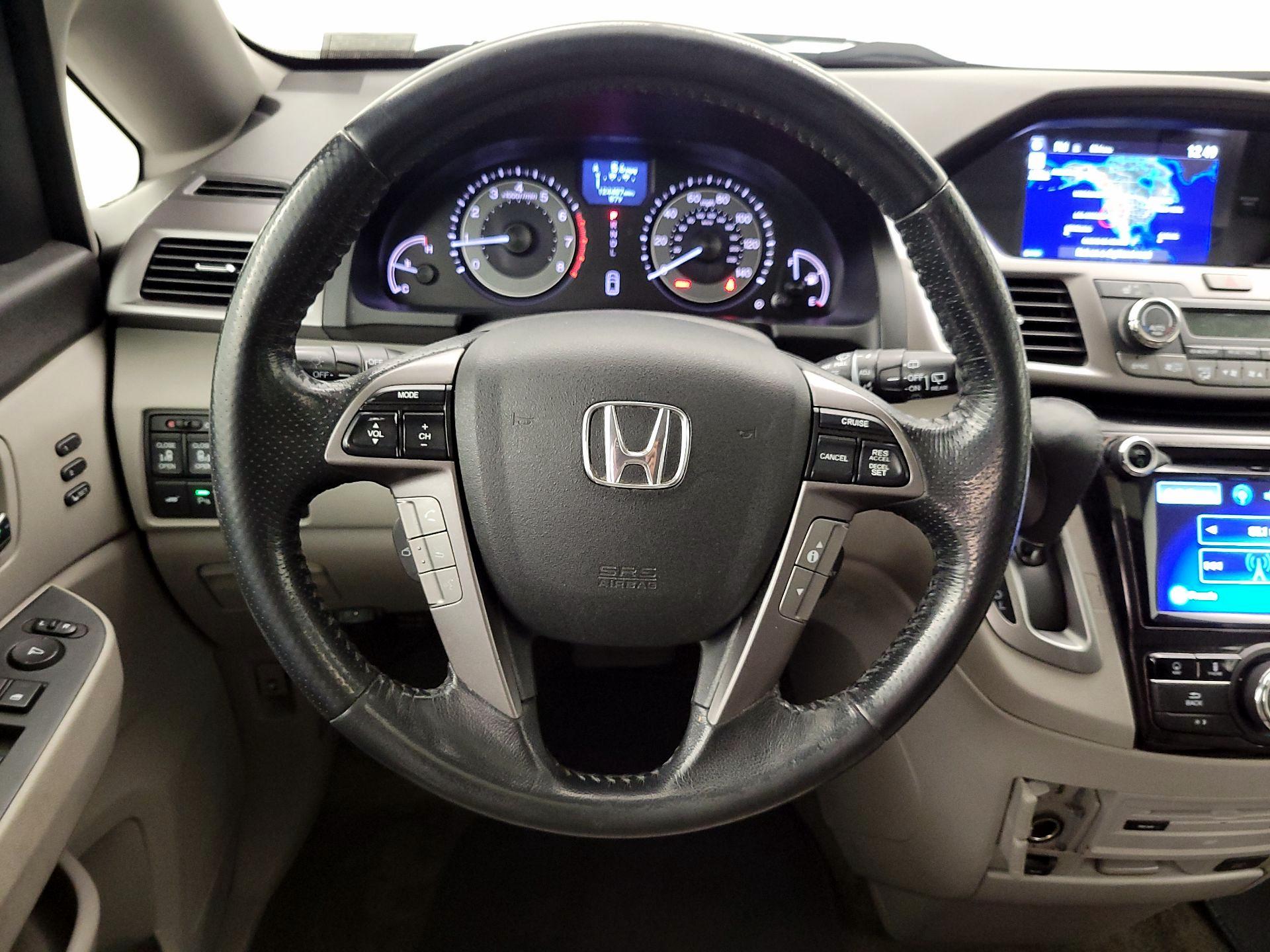 Thumbnail: 2015 Honda Odyssey - 10