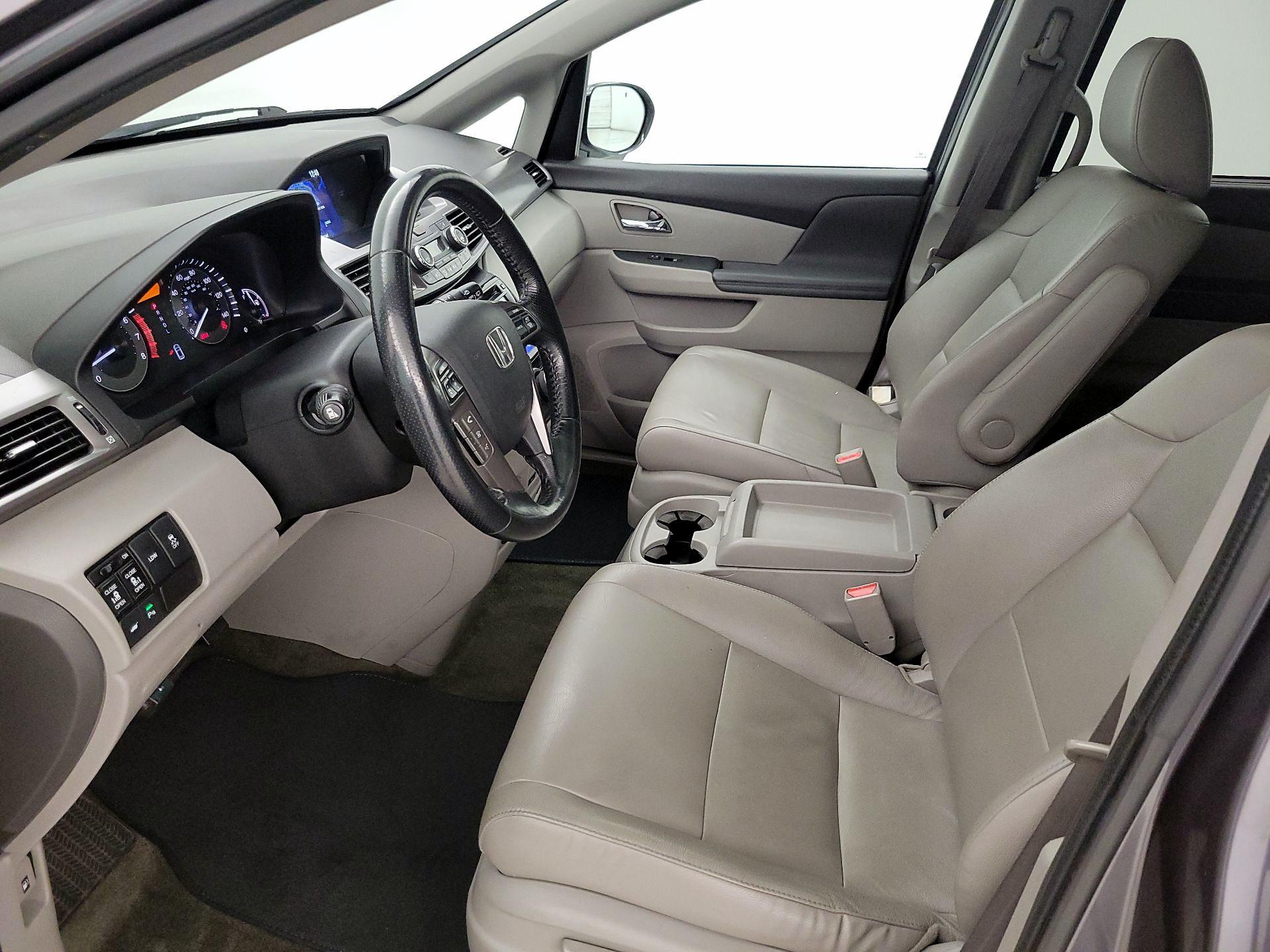 Thumbnail: 2015 Honda Odyssey - 11