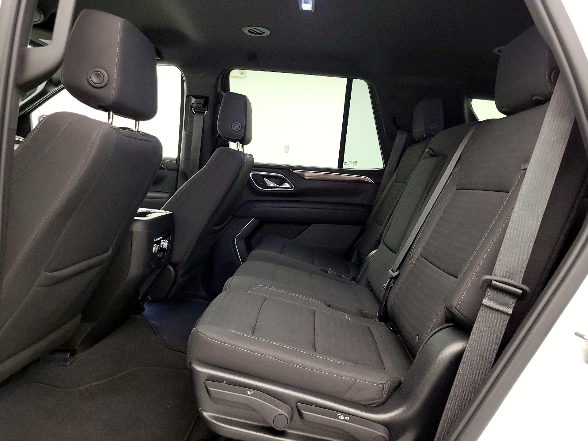 Thumbnail: 2023 GMC Yukon - 19