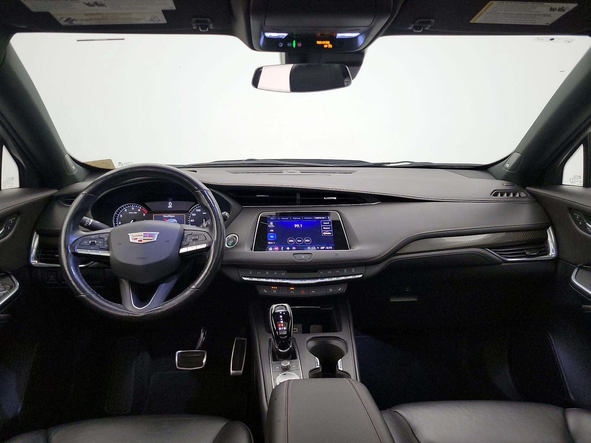 Thumbnail: 2021 Cadillac XT4 - 9