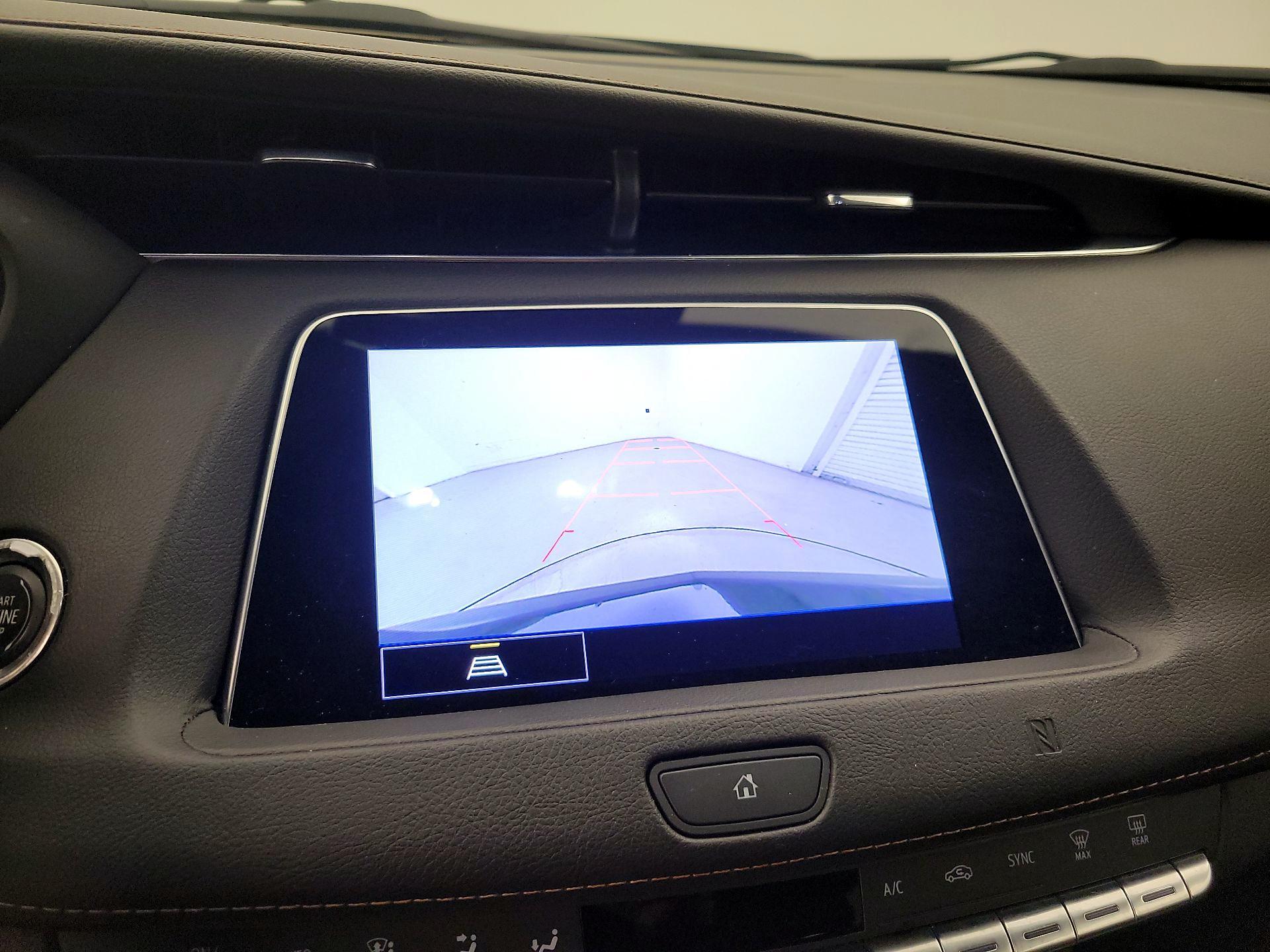 Thumbnail: 2021 Cadillac XT4 - 14