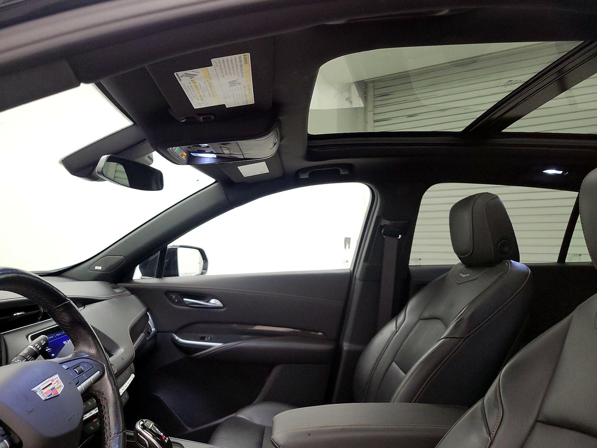 Thumbnail: 2021 Cadillac XT4 - 19