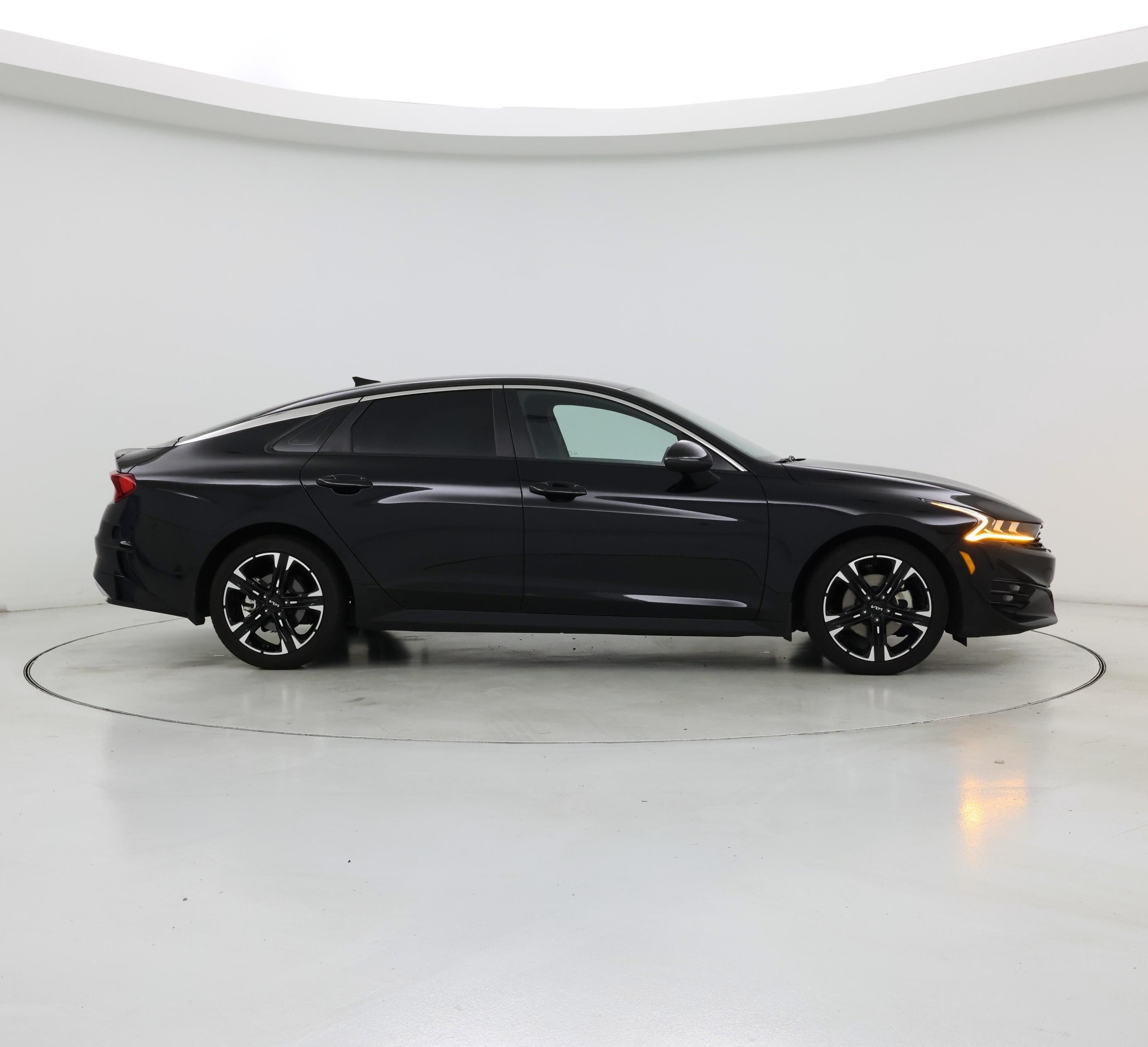Thumbnail: 2023 Kia K5 - 7