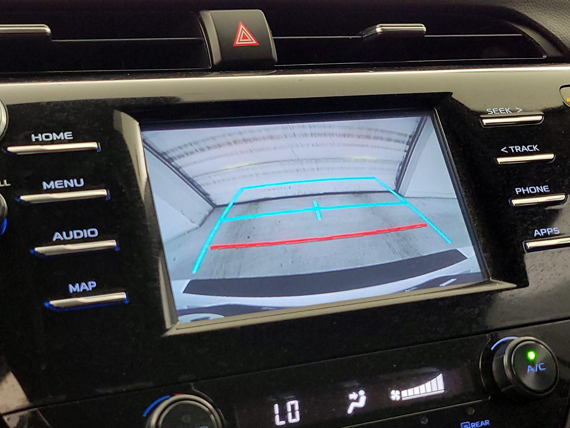 Thumbnail: 2019 Toyota Camry - 14