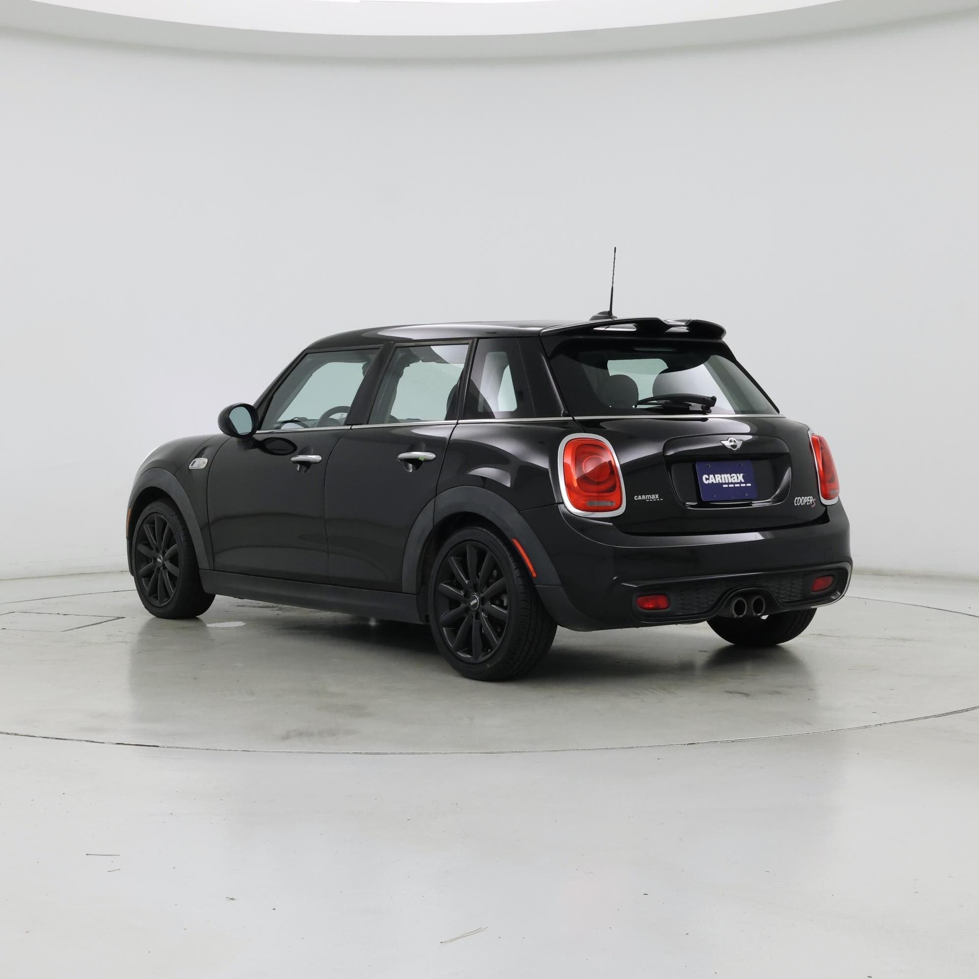 Thumbnail: 2016 MINI Cooper Hardtop - 2