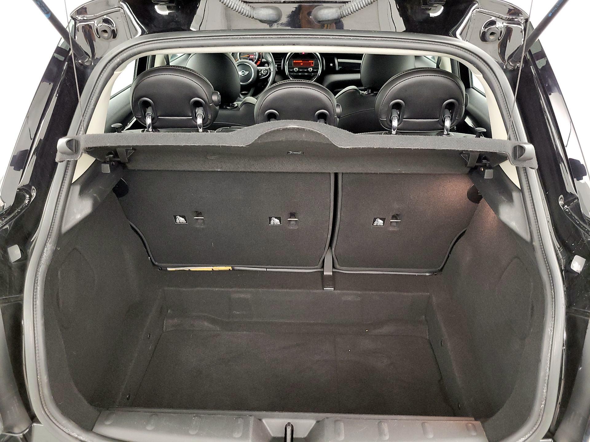 Thumbnail: 2016 MINI Cooper Hardtop - 20