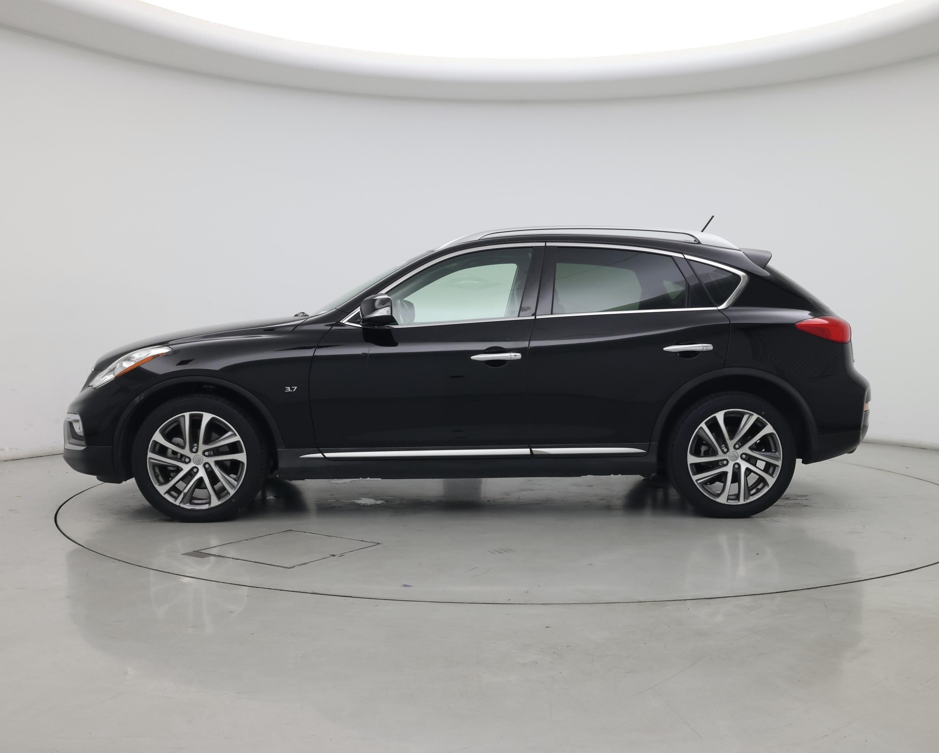 Thumbnail: 2017 INFINITI QX50 - 3