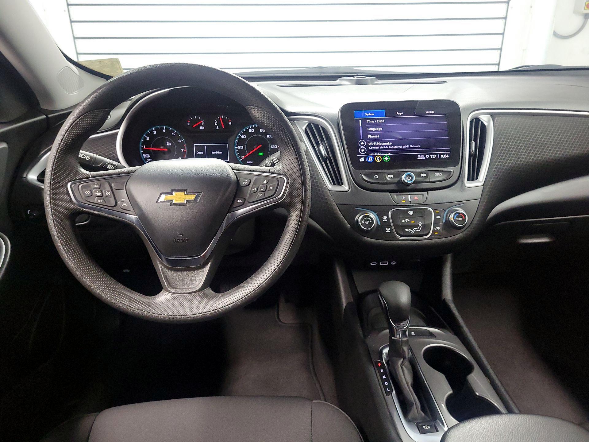 Thumbnail: 2023 Chevrolet Malibu - 9