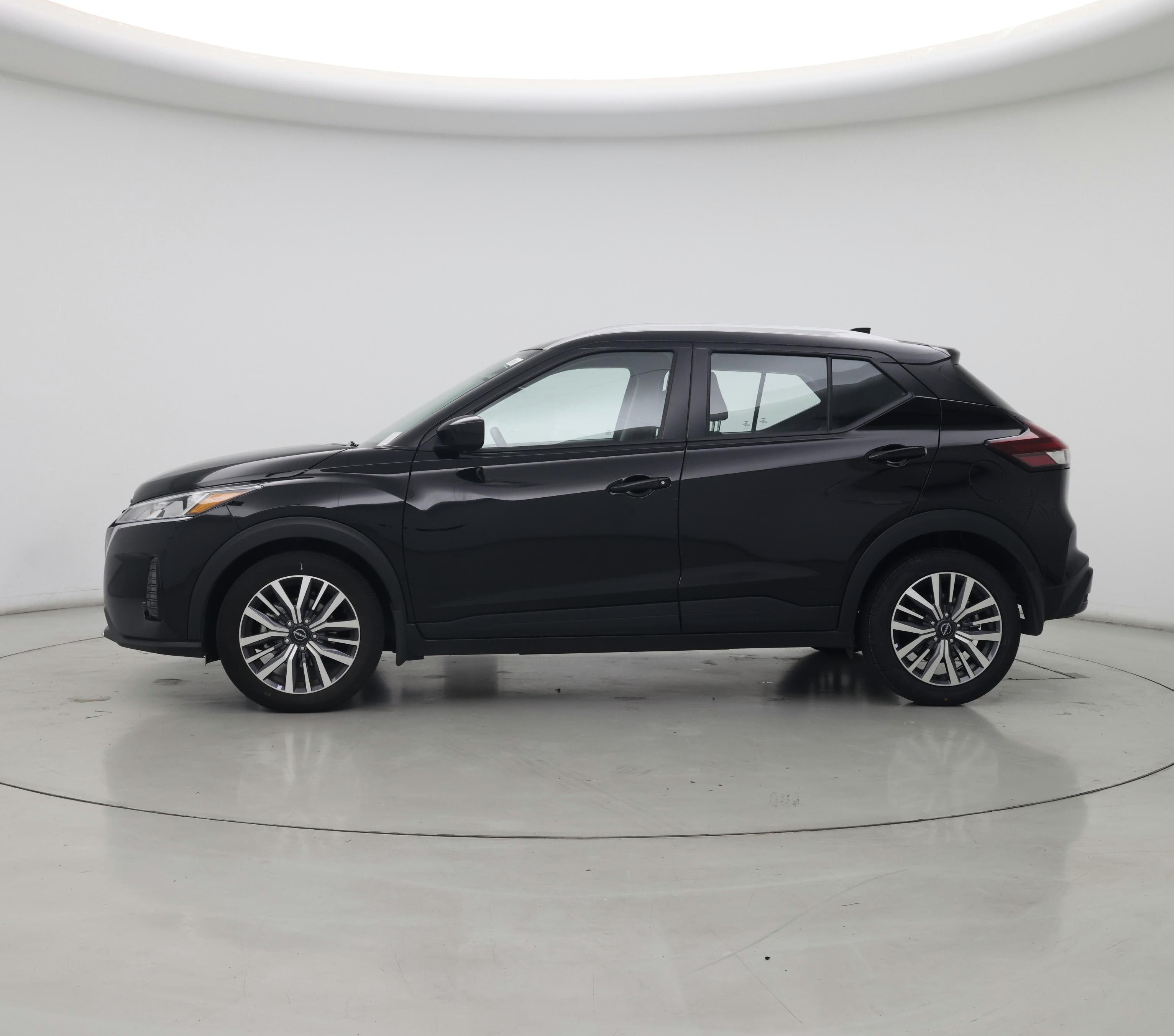Thumbnail: 2024 Nissan Kicks - 3