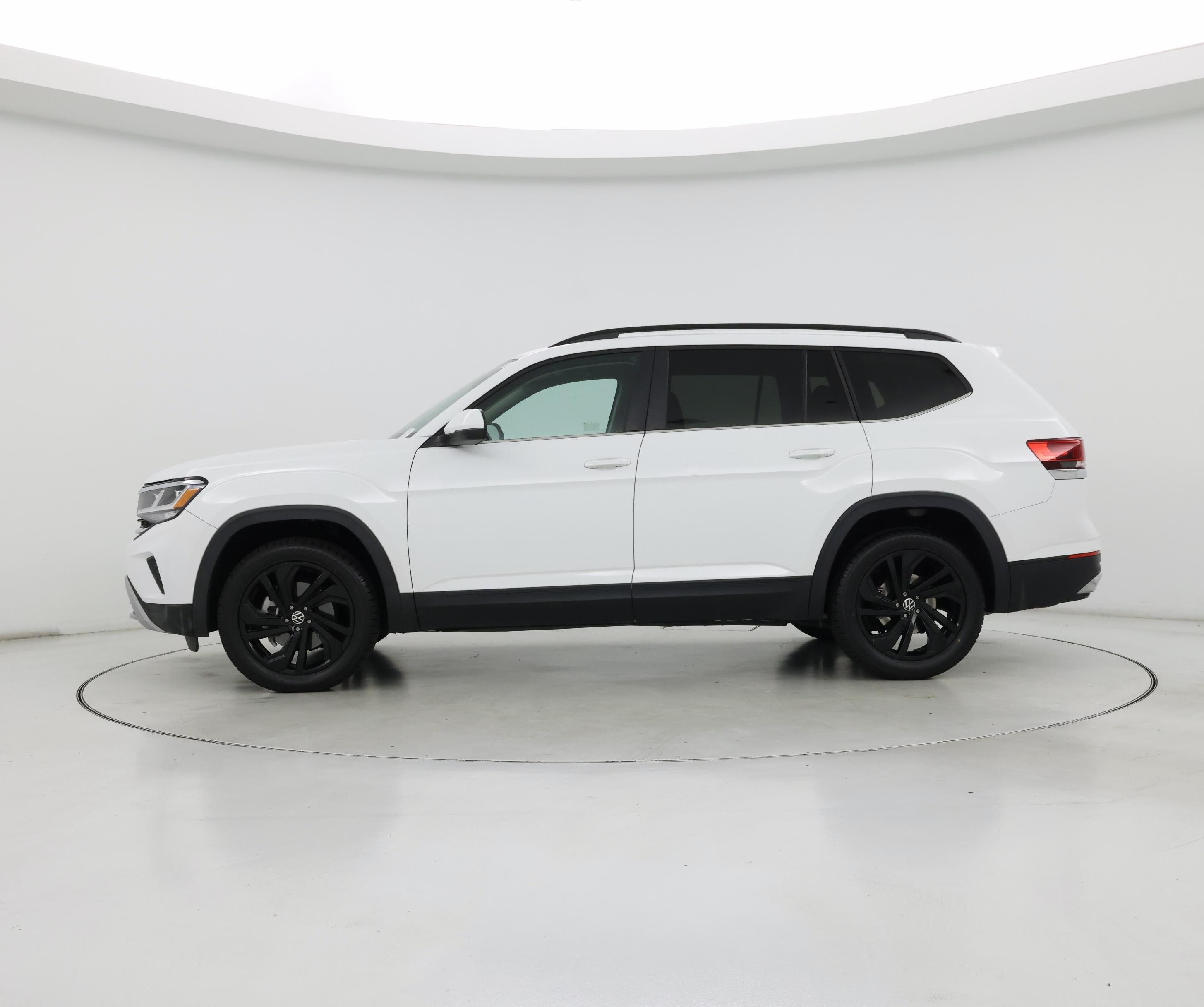 Thumbnail: 2022 Volkswagen Atlas - 3