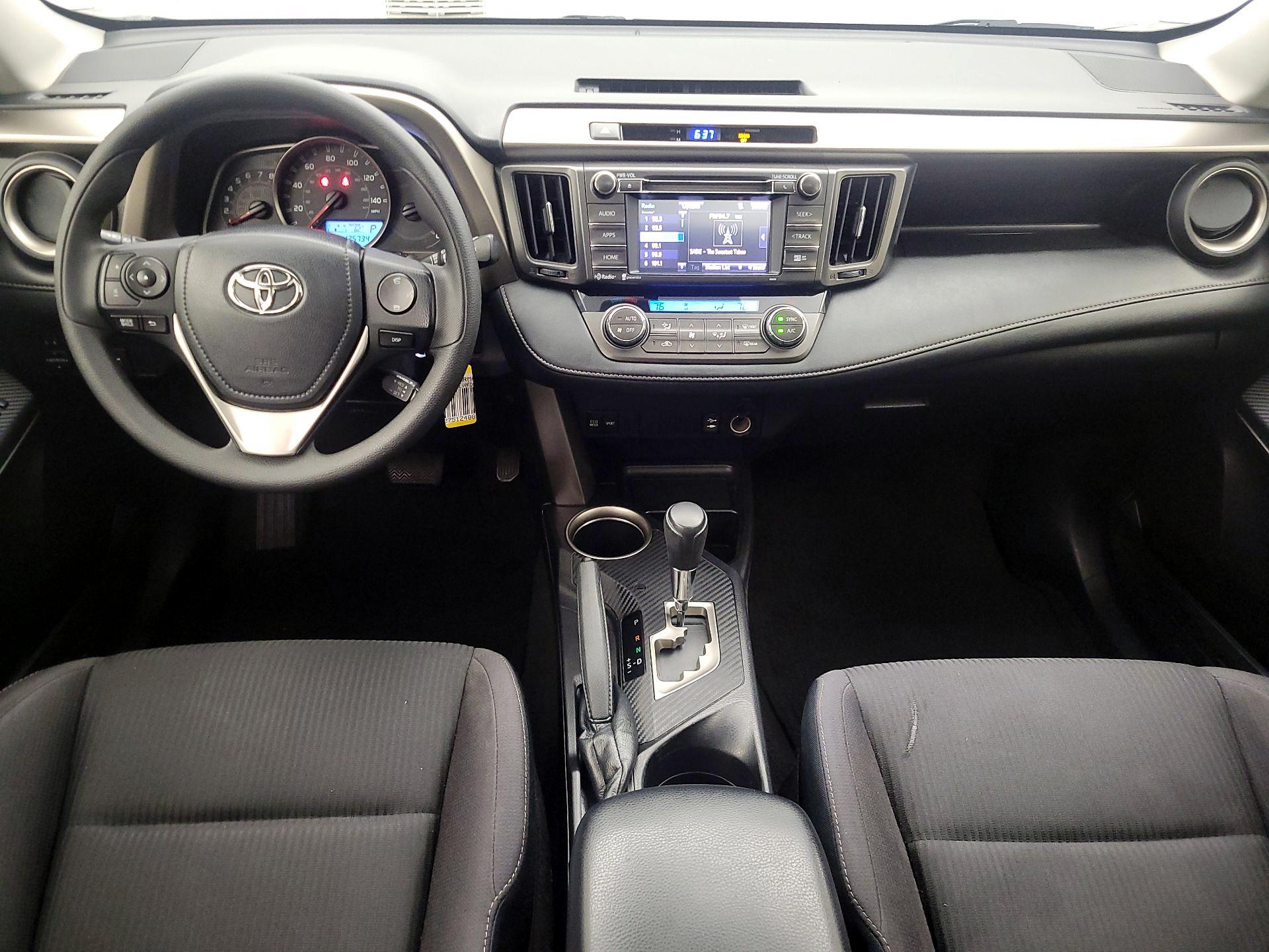 Thumbnail: 2015 Toyota RAV4 - 9