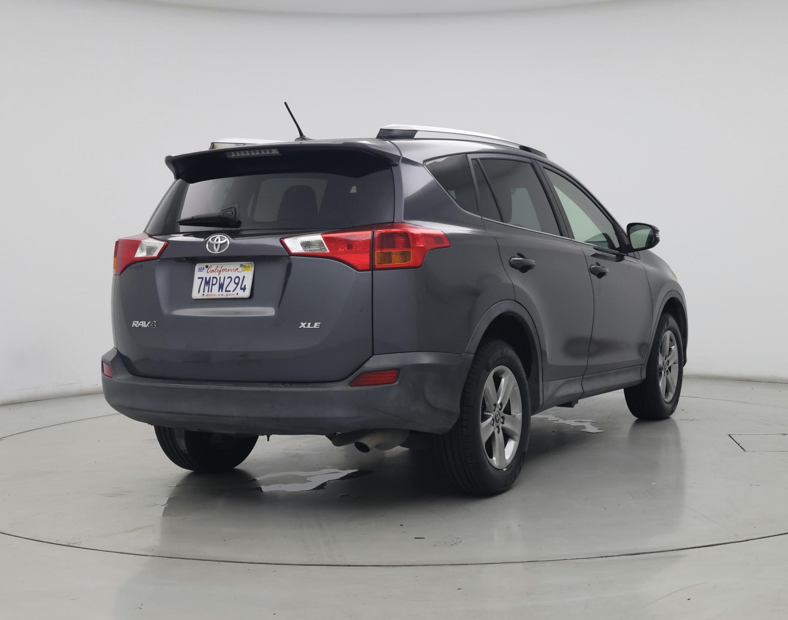 Thumbnail: 2015 Toyota RAV4 - 8
