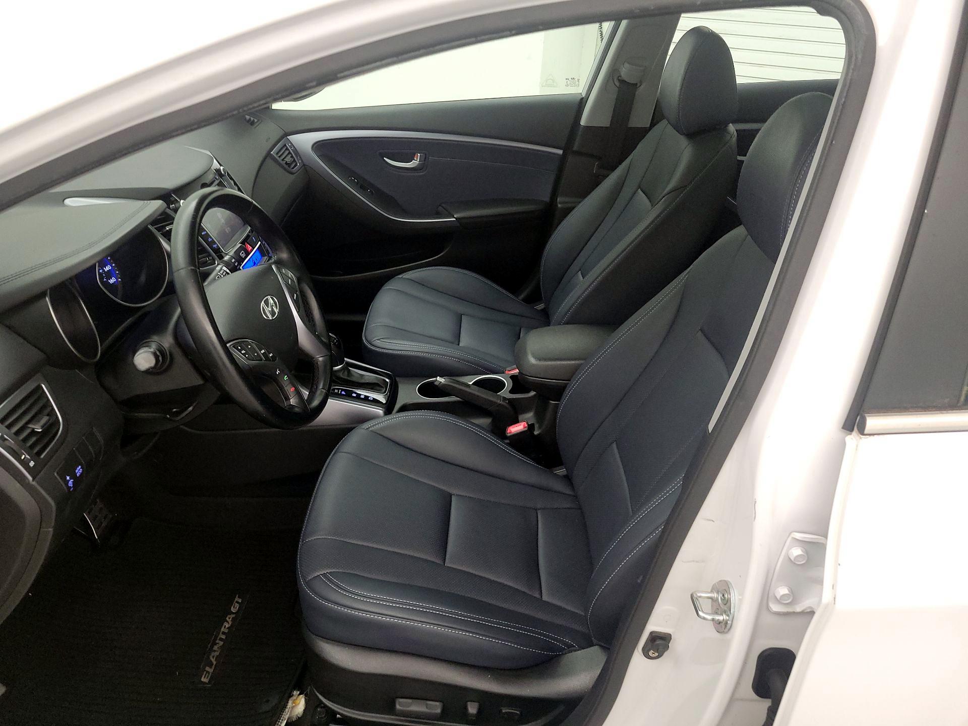 Thumbnail: 2013 Hyundai Elantra - 11