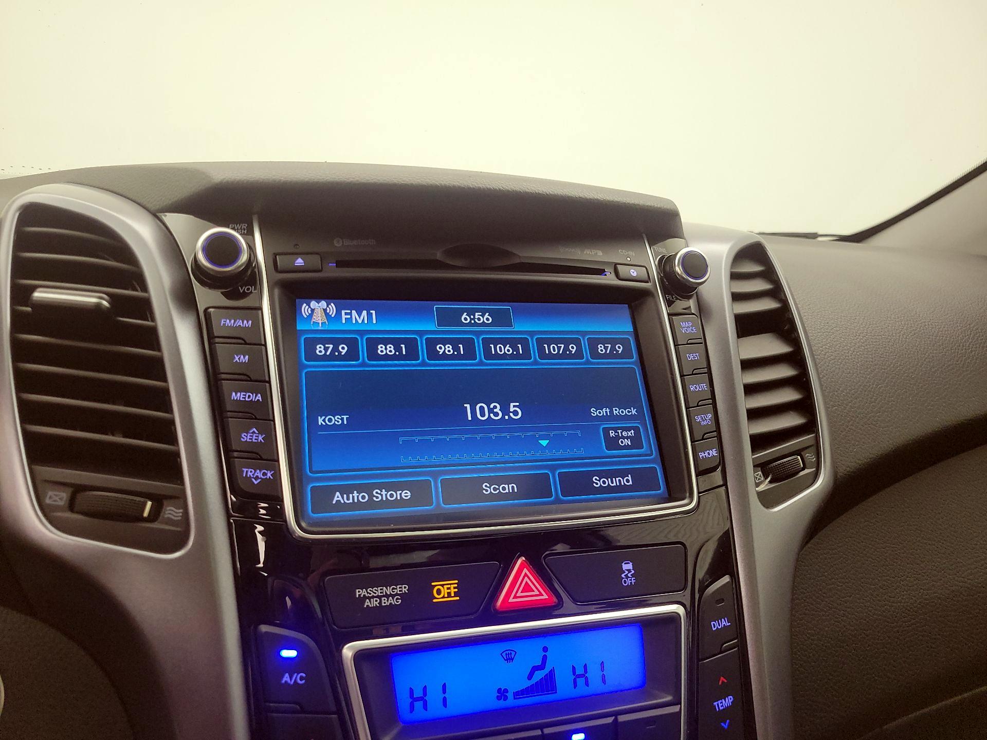Thumbnail: 2013 Hyundai Elantra - 16