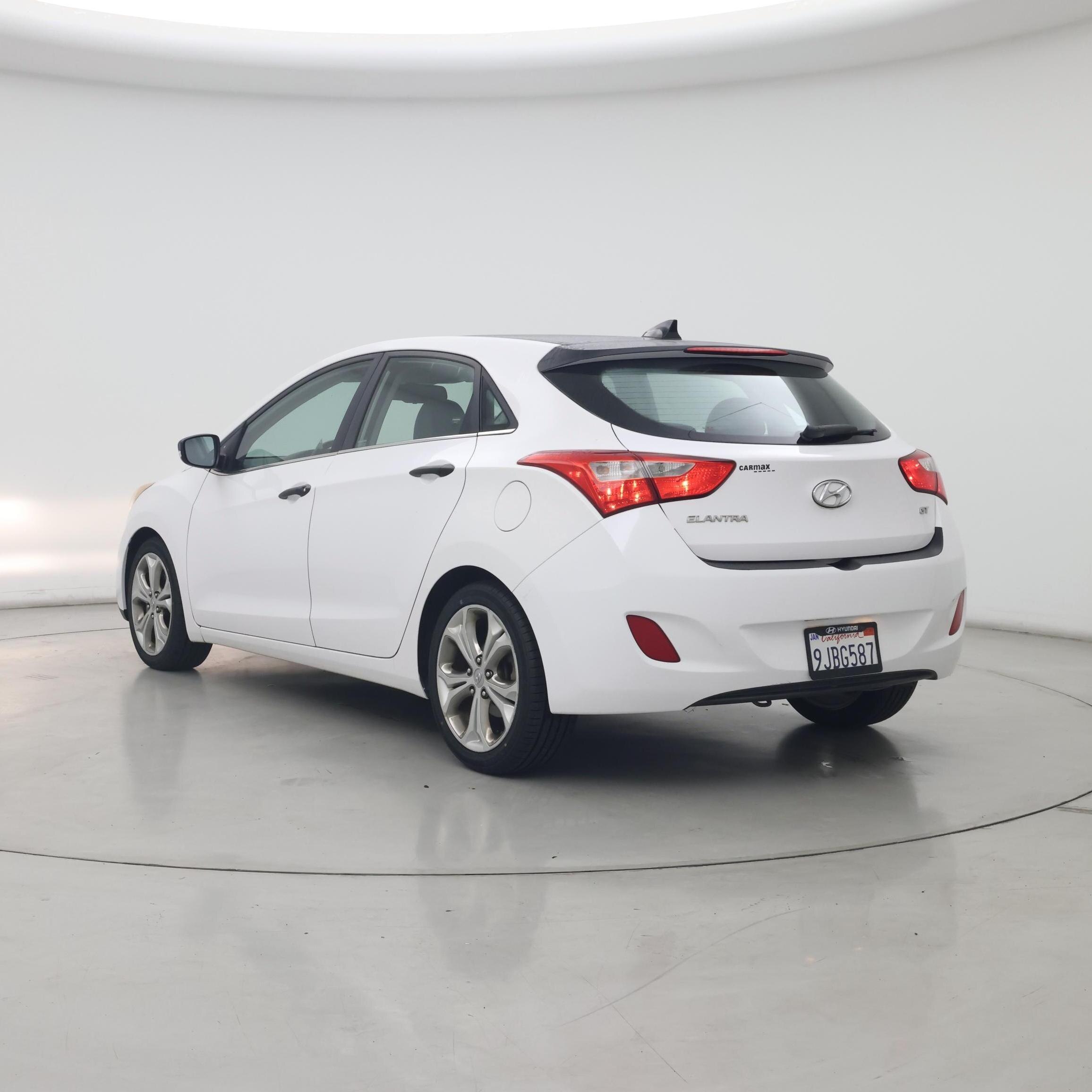 Thumbnail: 2013 Hyundai Elantra - 2