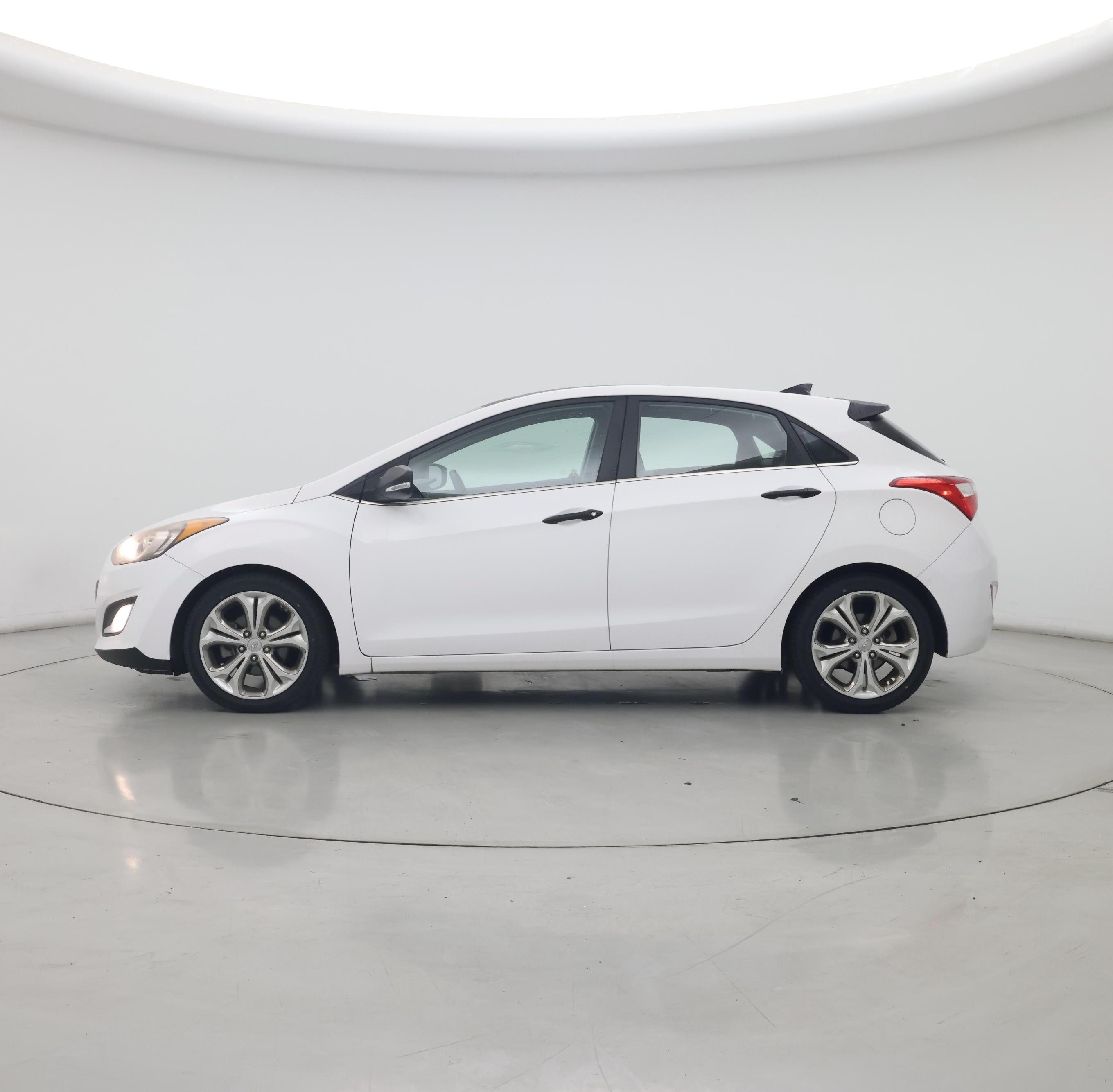Thumbnail: 2013 Hyundai Elantra - 3