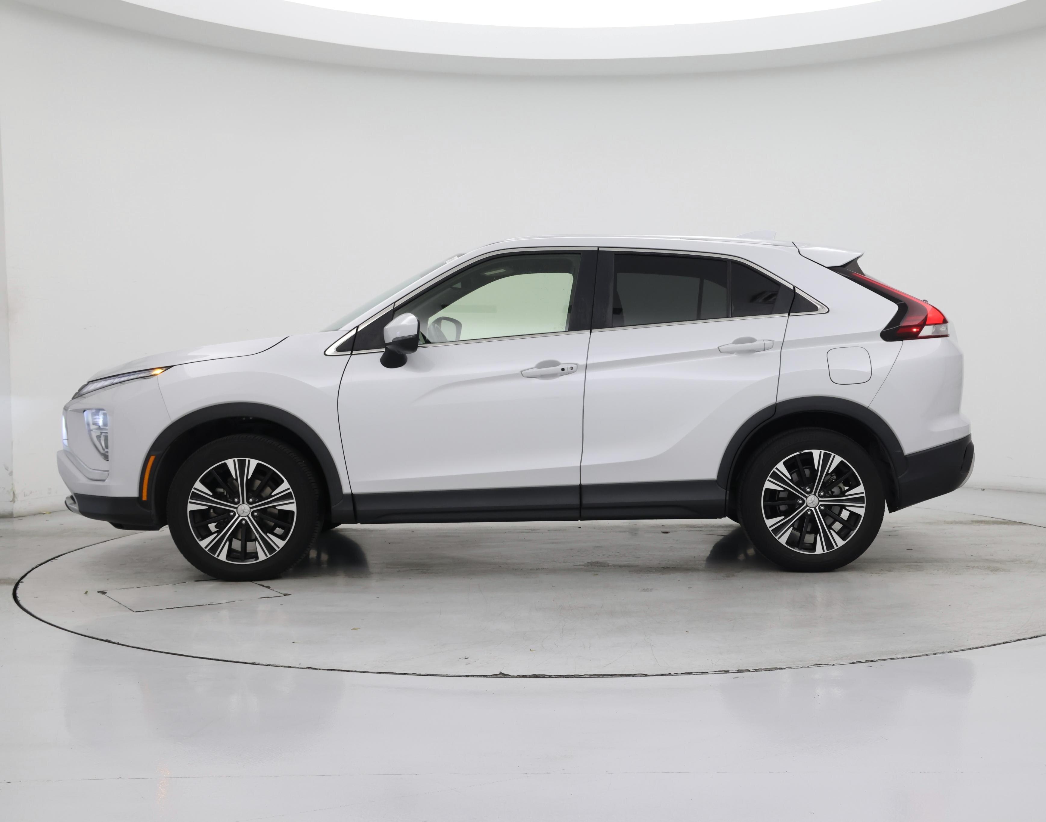 Thumbnail: 2022 Mitsubishi Eclipse Cross - 3