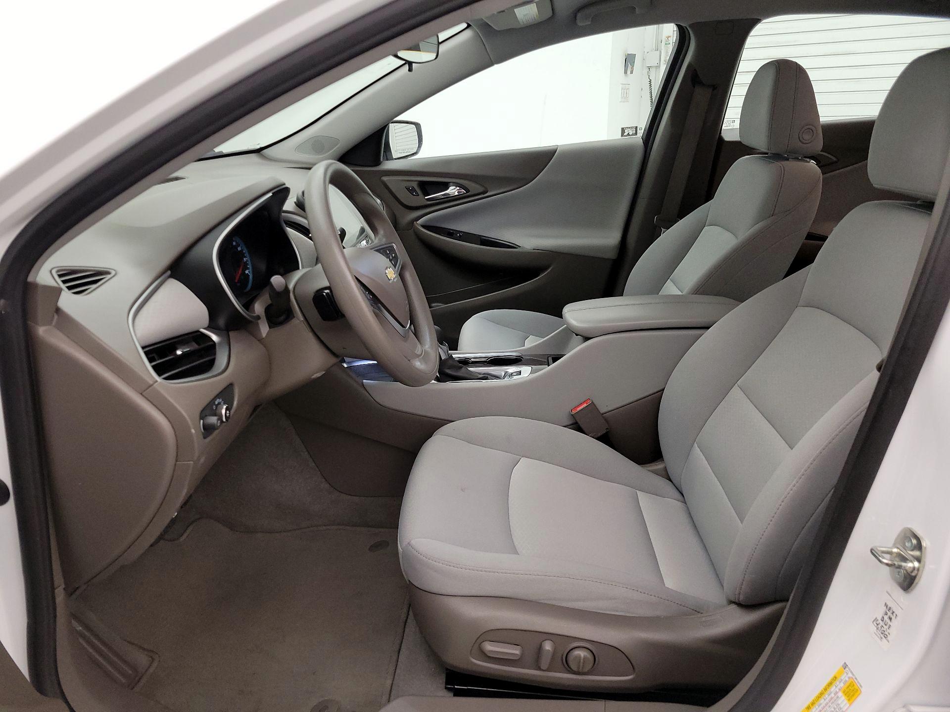 Thumbnail: 2023 Chevrolet Malibu - 11