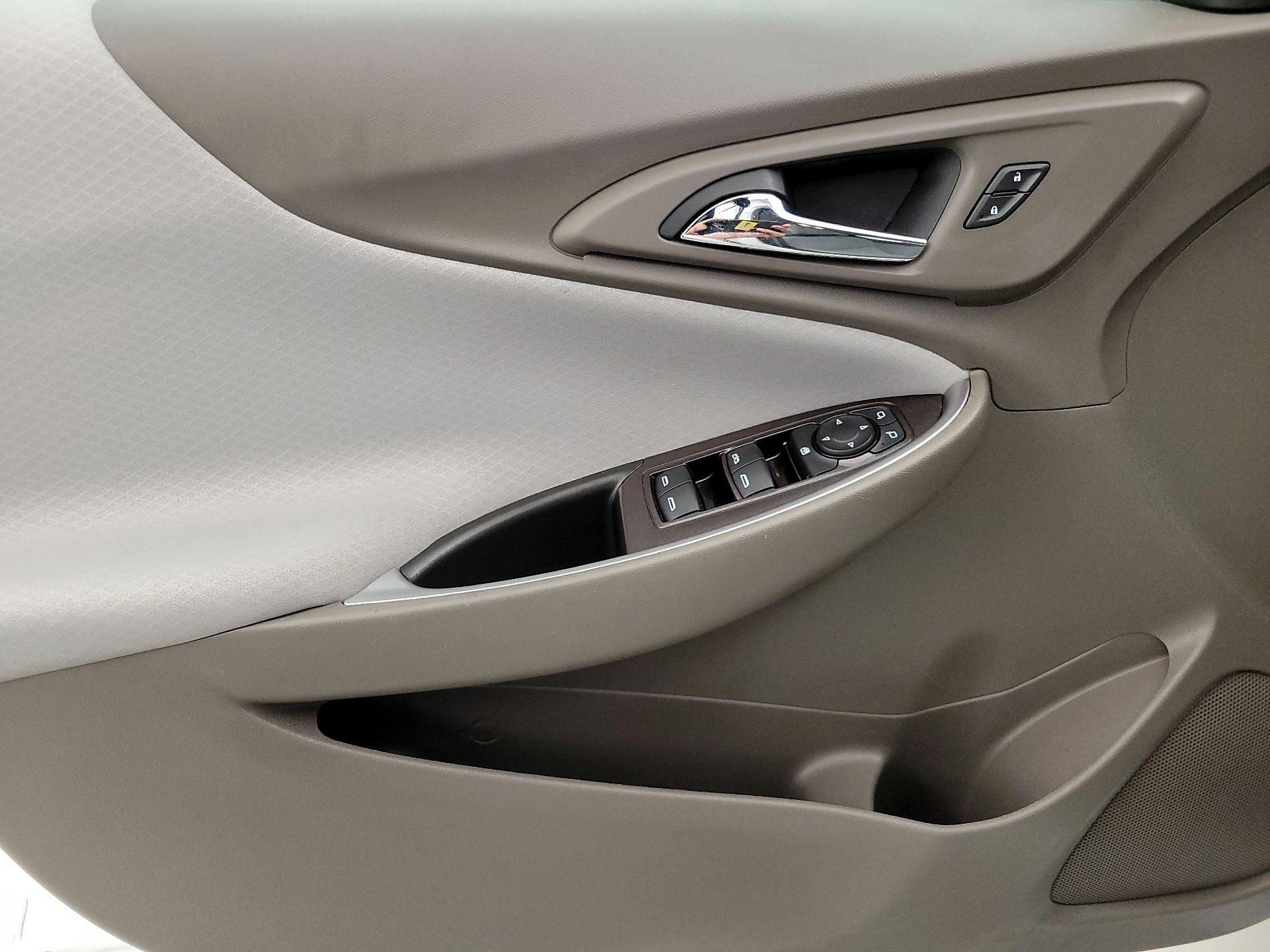 Thumbnail: 2023 Chevrolet Malibu - 12