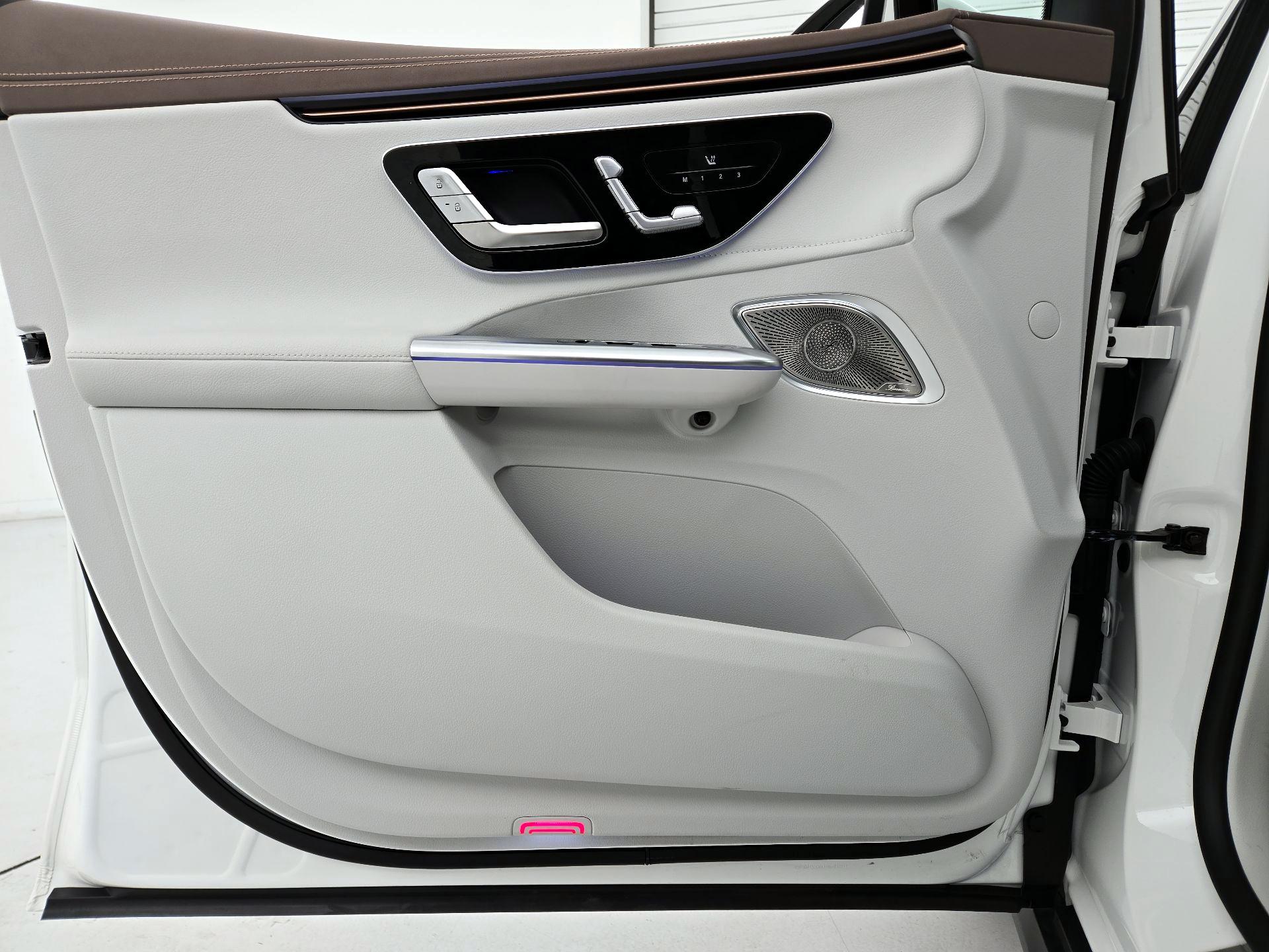 Thumbnail: 2024 Mercedes-Benz EQE - 10