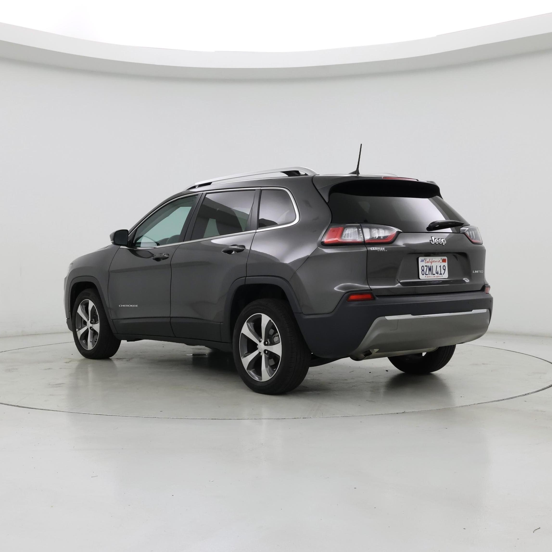 Thumbnail: 2019 Jeep Cherokee - 2