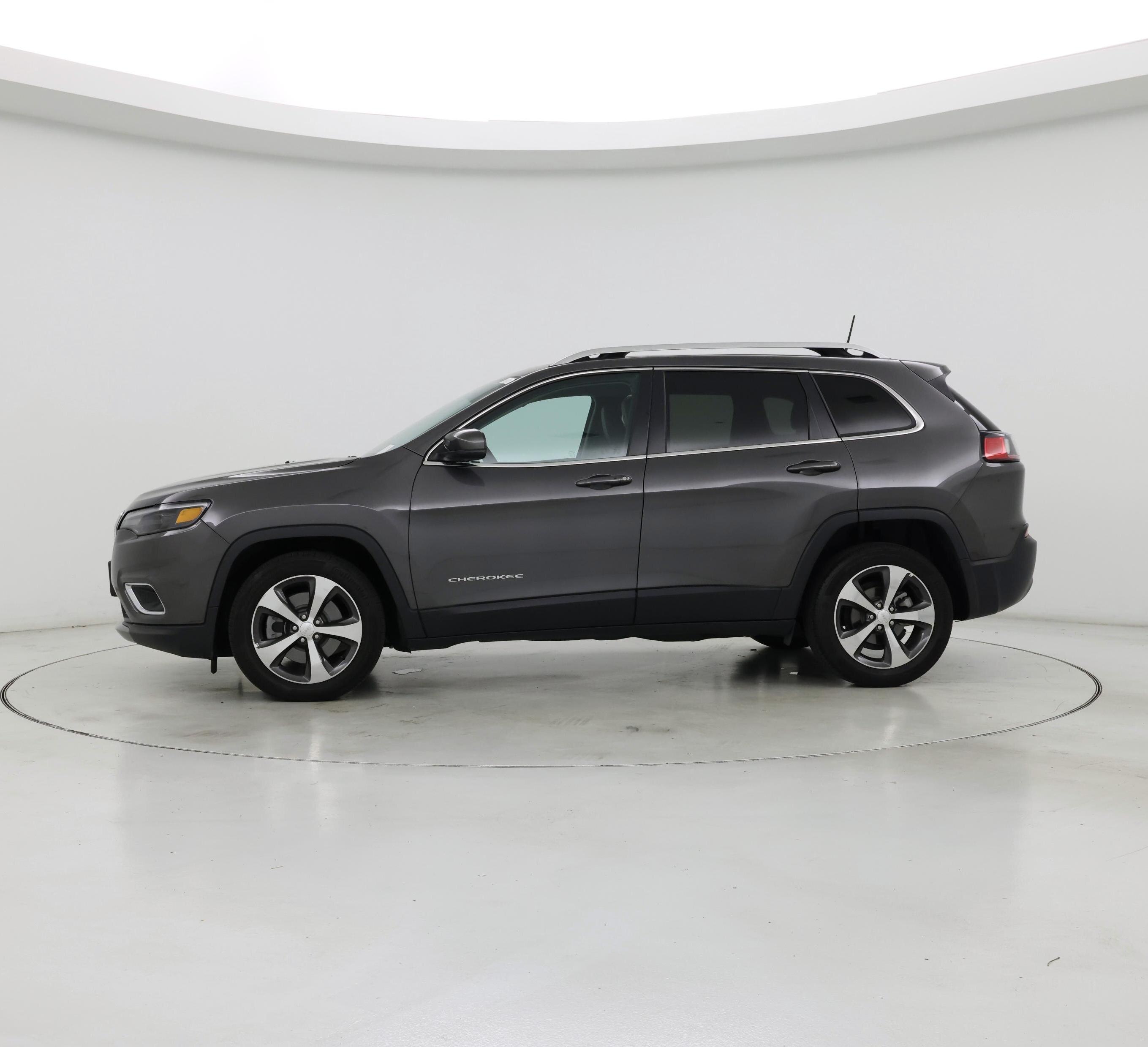 Thumbnail: 2019 Jeep Cherokee - 3
