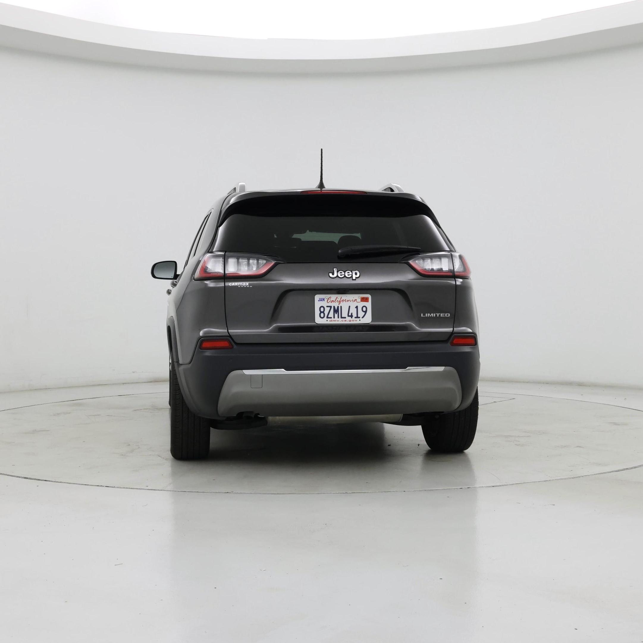 Thumbnail: 2019 Jeep Cherokee - 6