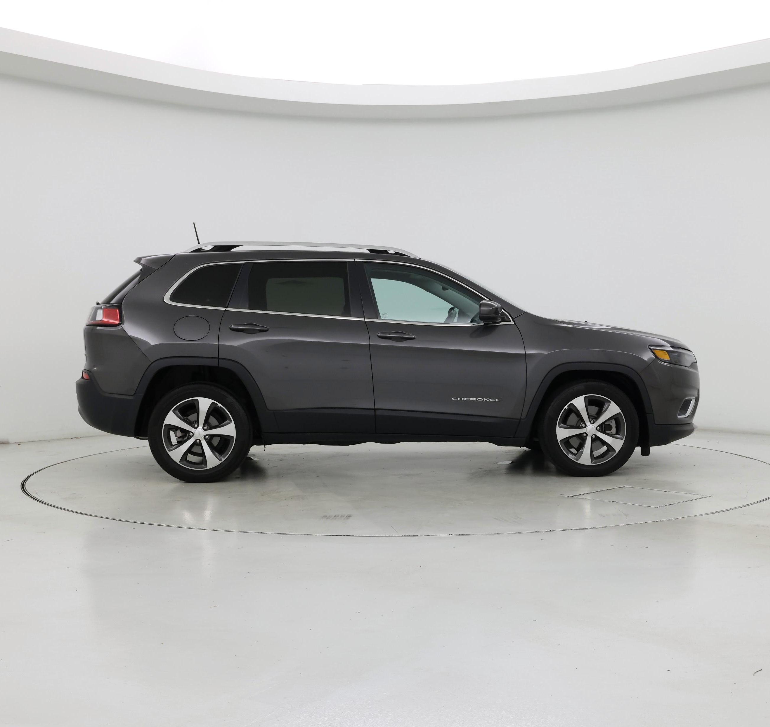 Thumbnail: 2019 Jeep Cherokee - 7